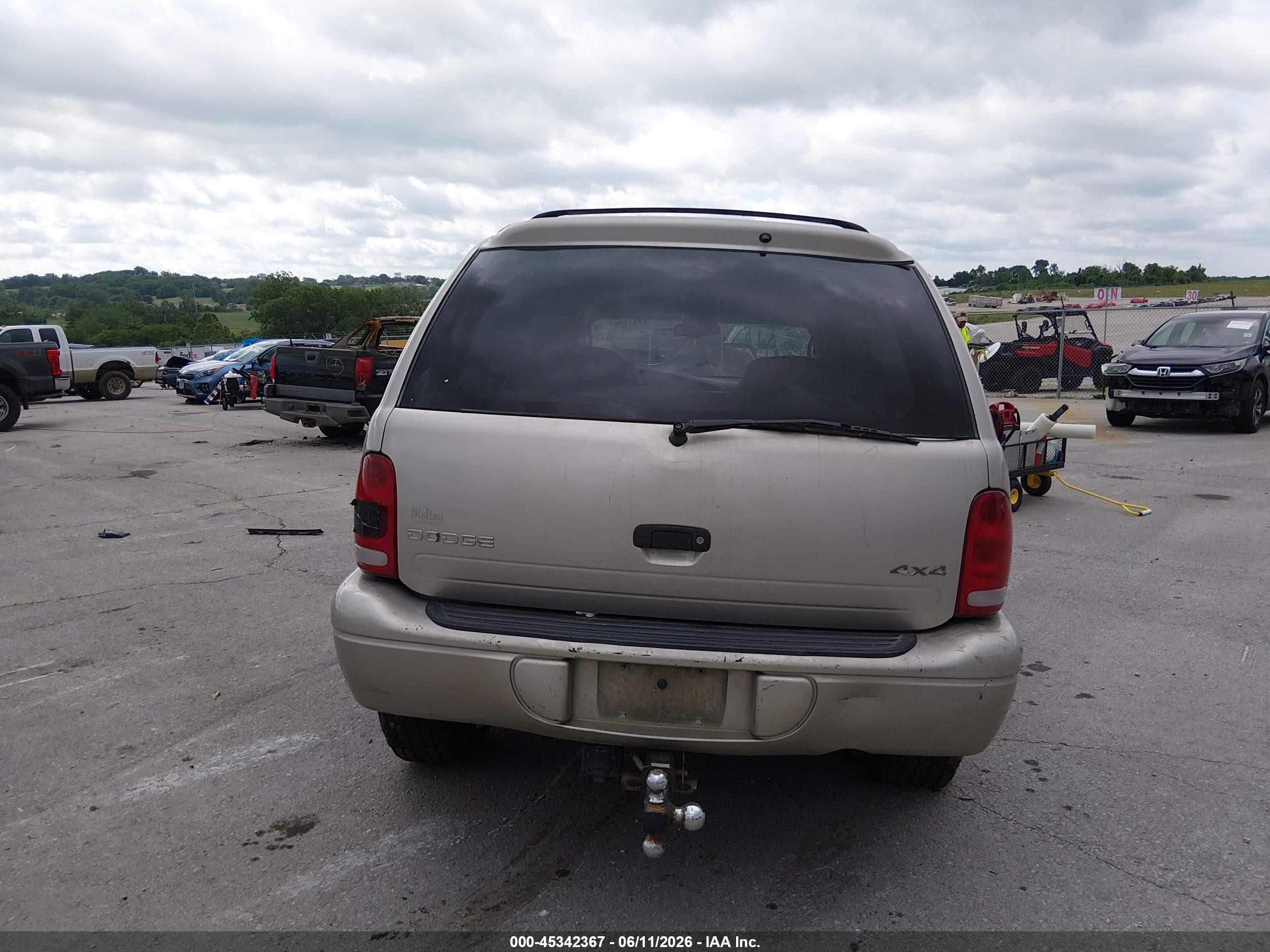 2001 Dodge Durango   Gold vin: 1B4HS28N11F544723