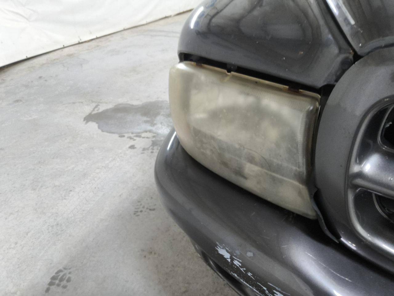 2001 Dodge Durango Silver vin: 1B4HS28N11F620067 Damage: Right Head Lamp, Faded, Repair Required
