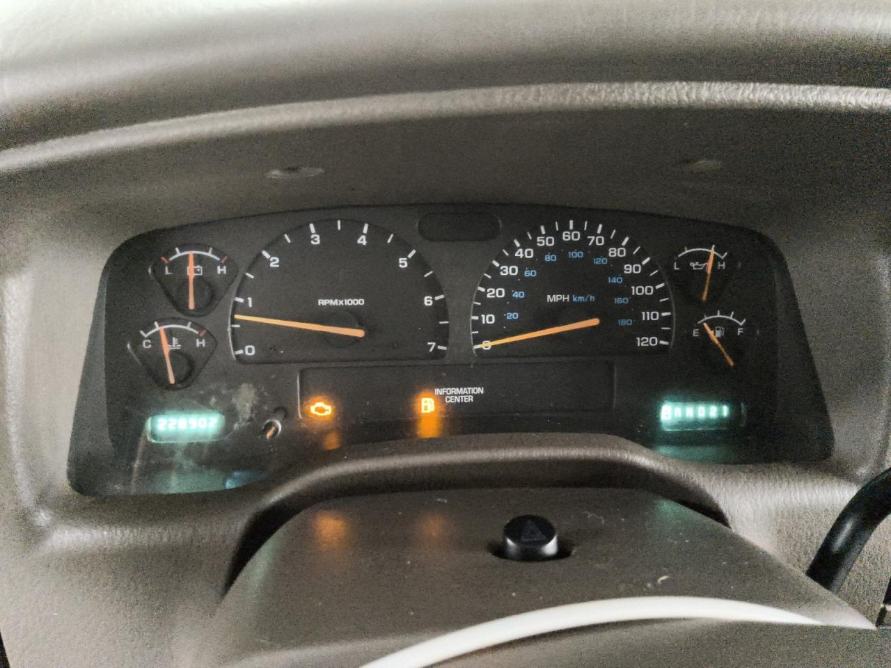 2001 Dodge Durango Silver vin: 1B4HS28N11F620067 Damage: Warning Light - Engine, On, Unacceptable