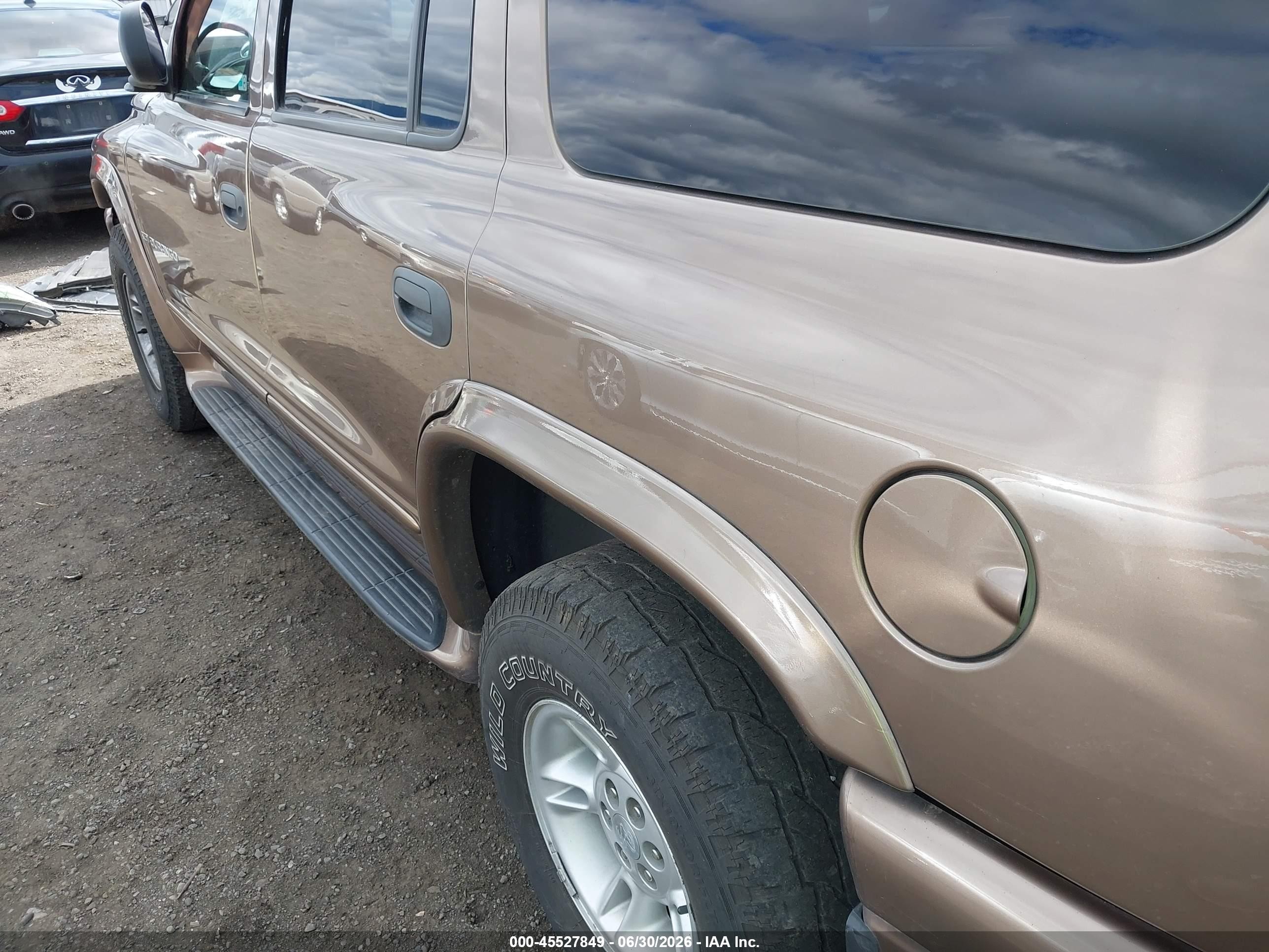 2000 Dodge Durango   Brown vin: 1B4HS28N5YF258576
