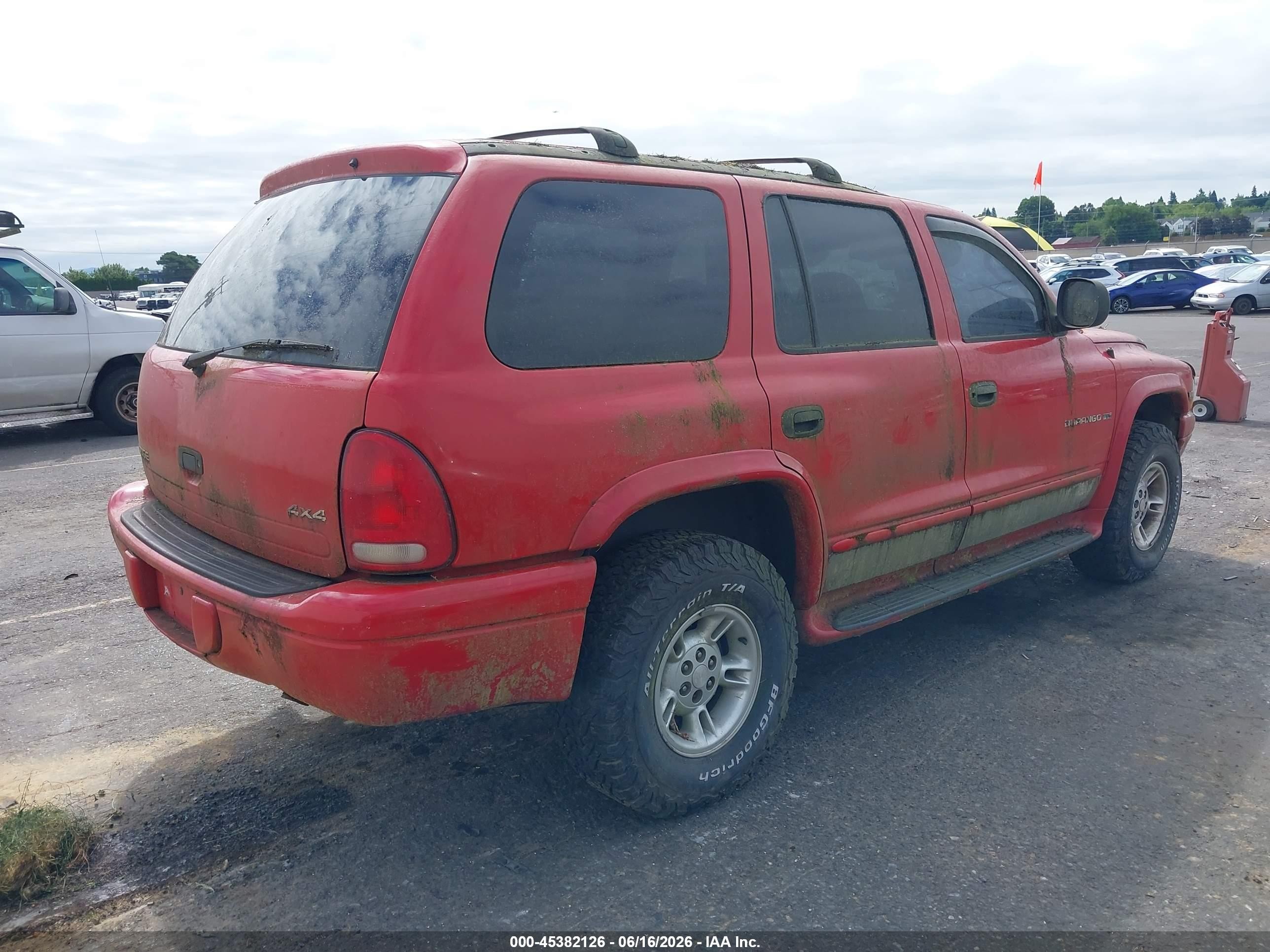 2000 Dodge Durango   Red vin: 1B4HS28N5YF267682