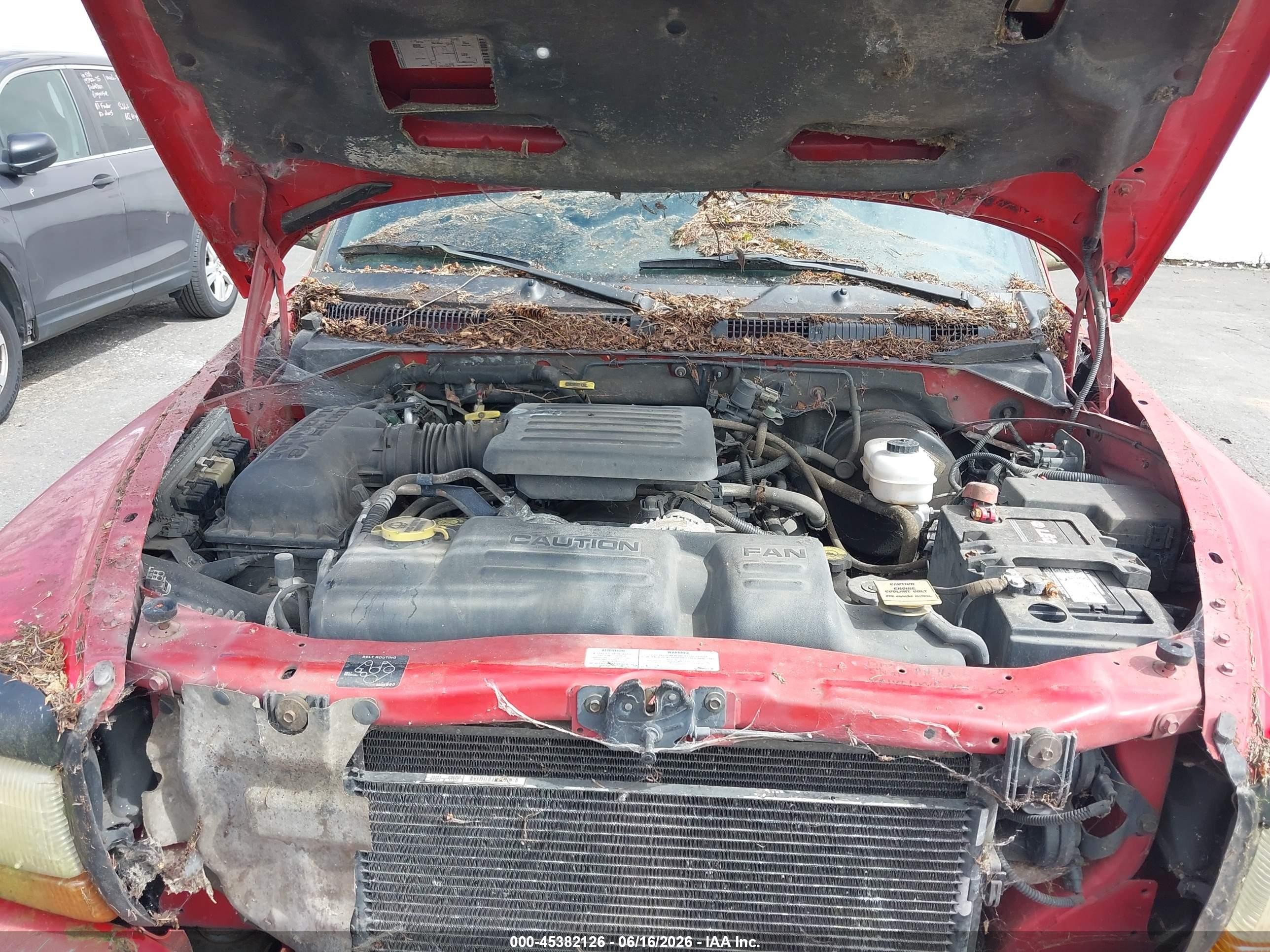 2000 Dodge Durango   Red vin: 1B4HS28N5YF267682