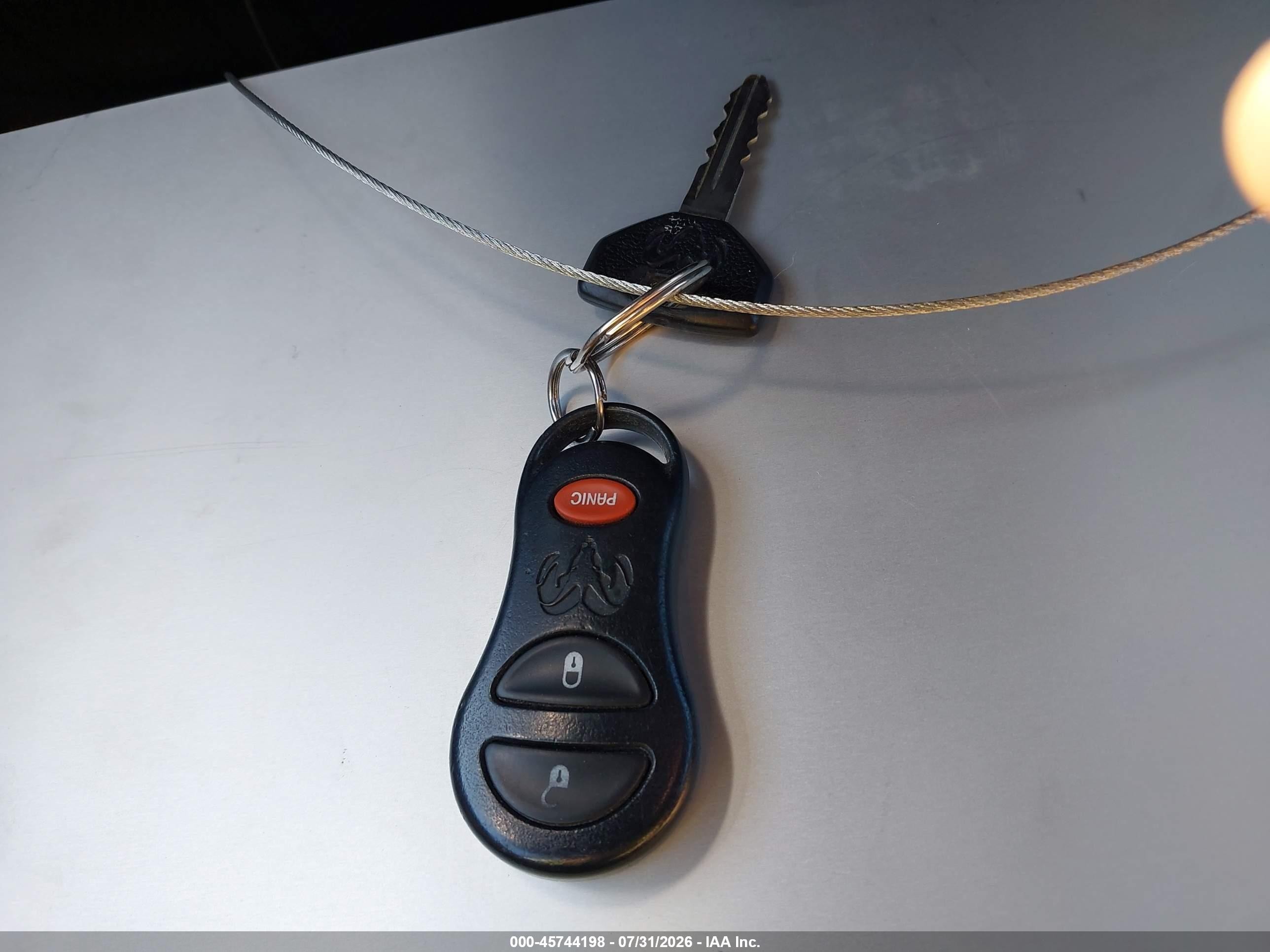 2000 Dodge Durango   Gold vin: 1B4HS28N8YF236149