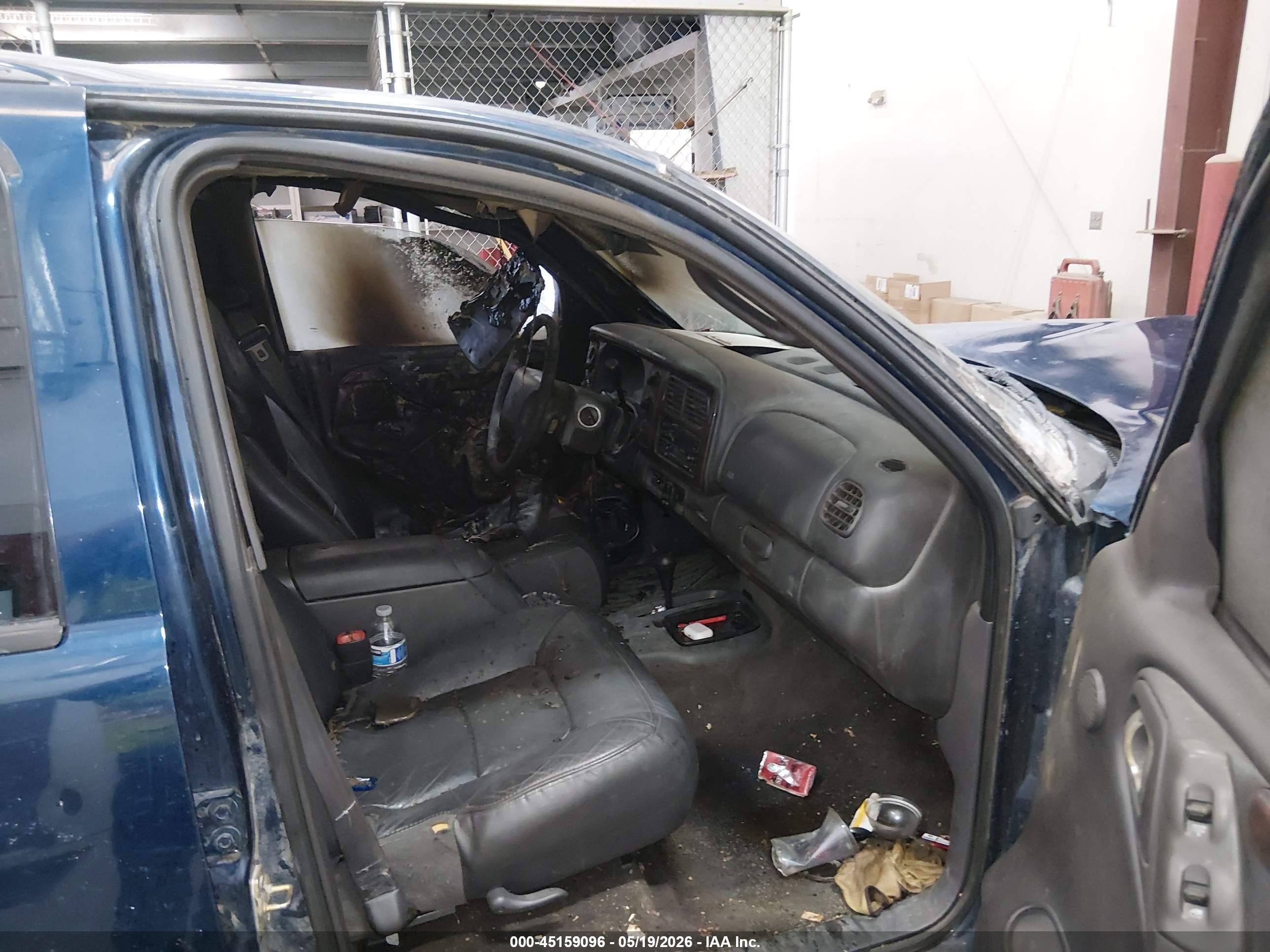 2000 Dodge Durango   Blue vin: 1B4HS28N9YF267698