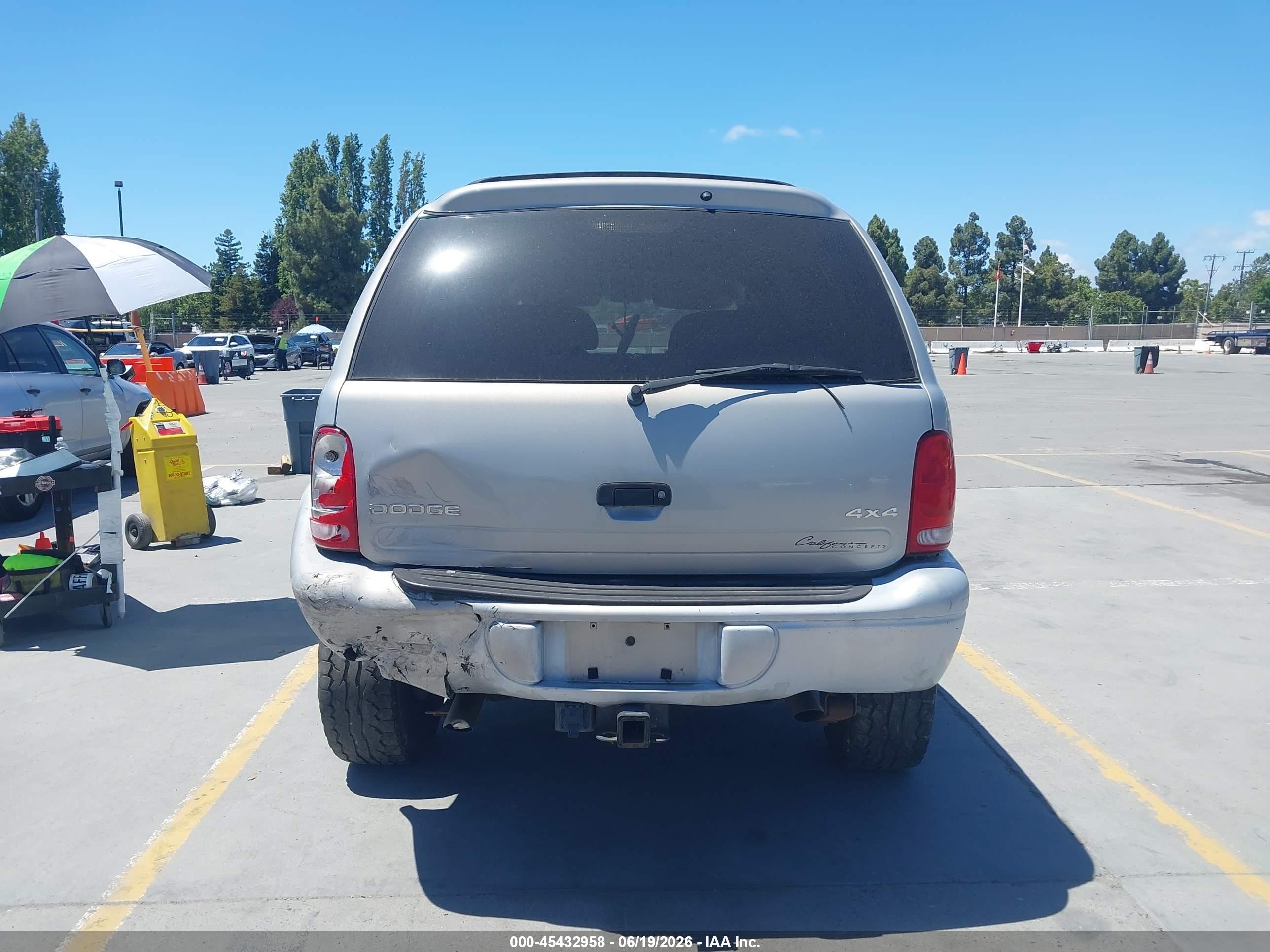 2000 Dodge Durango   Gray vin: 1B4HS28NXYF265037