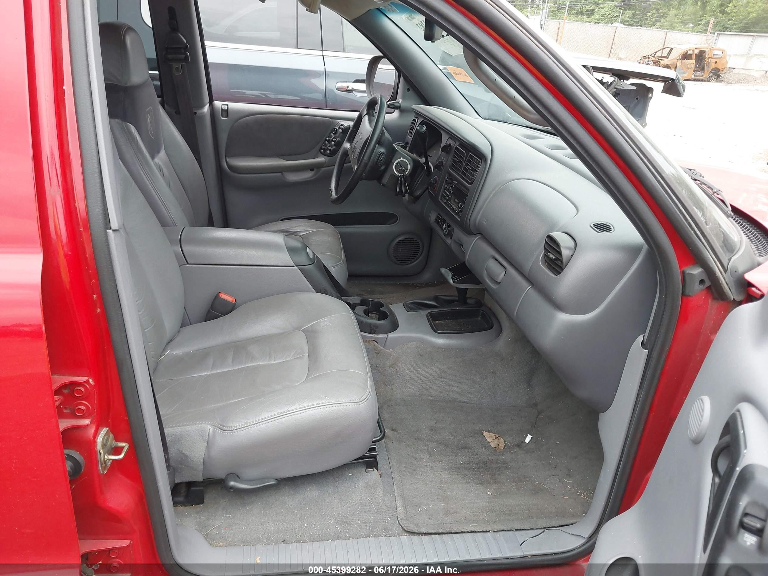 1999 Dodge Durango   Red vin: 1B4HS28Y1XF523910