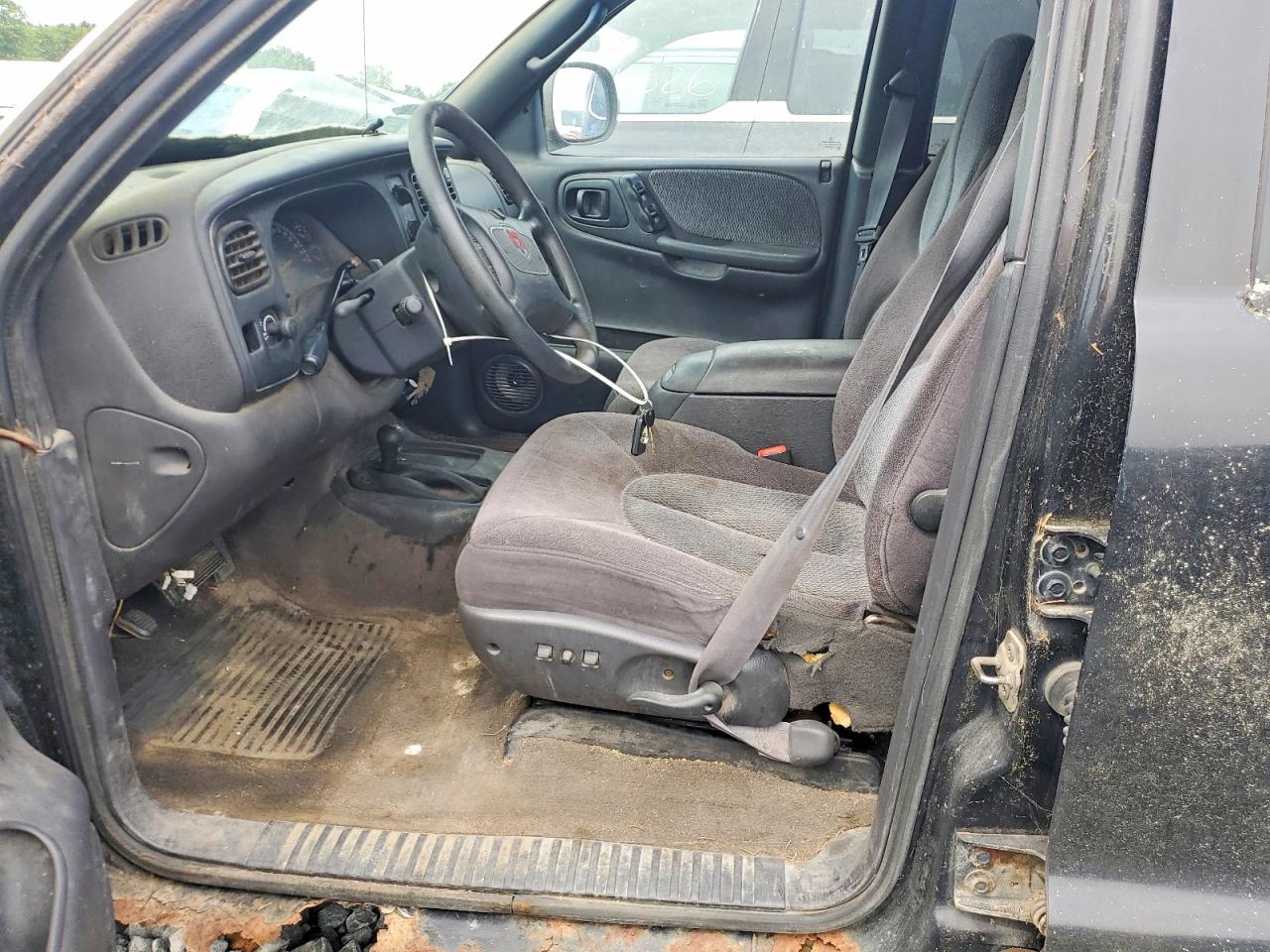 1998 Dodge Durango Black vin: 1B4HS28Y5WF153589