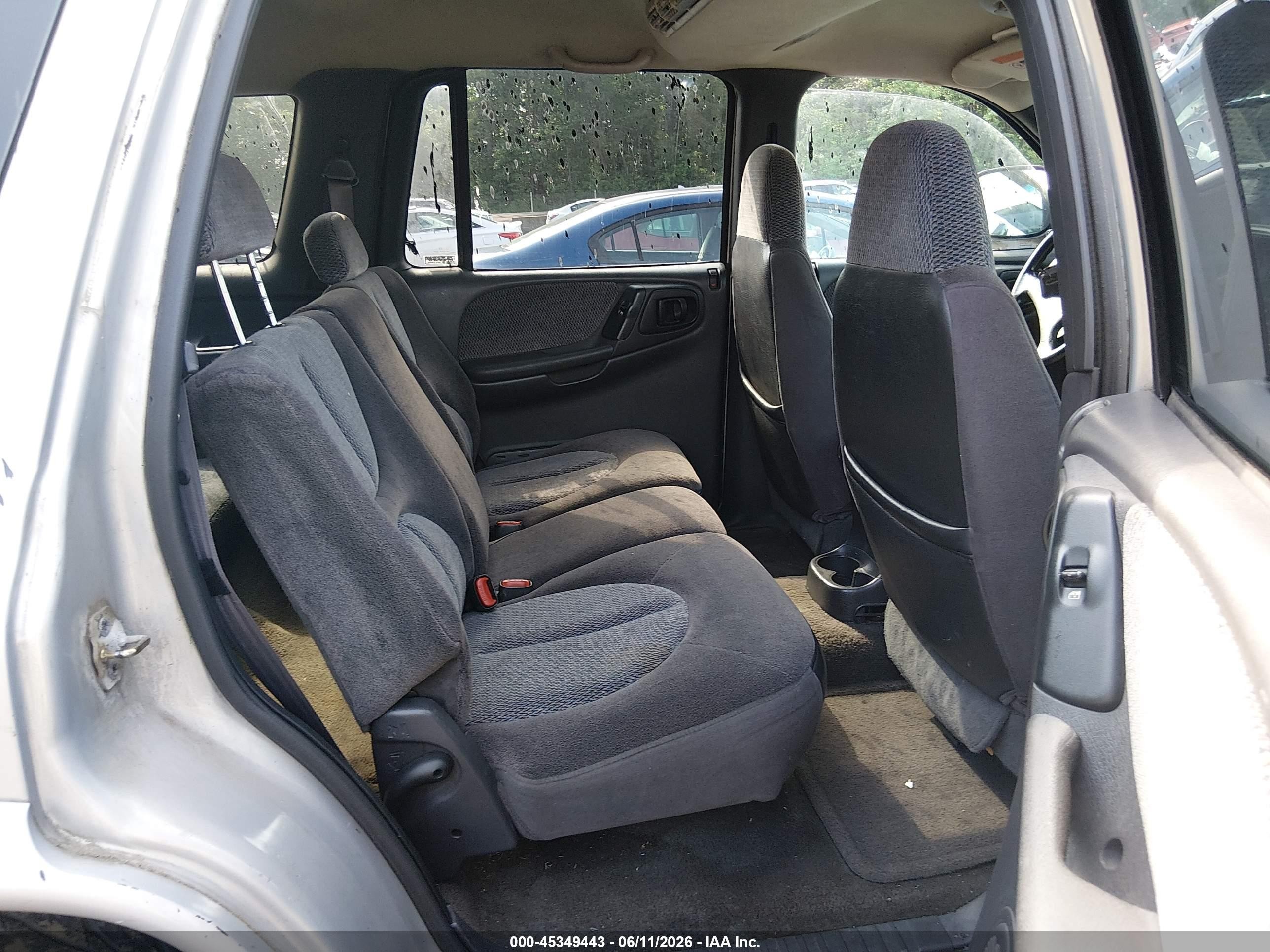 1999 Dodge Durango   Silver vin: 1B4HS28Y8XF519241