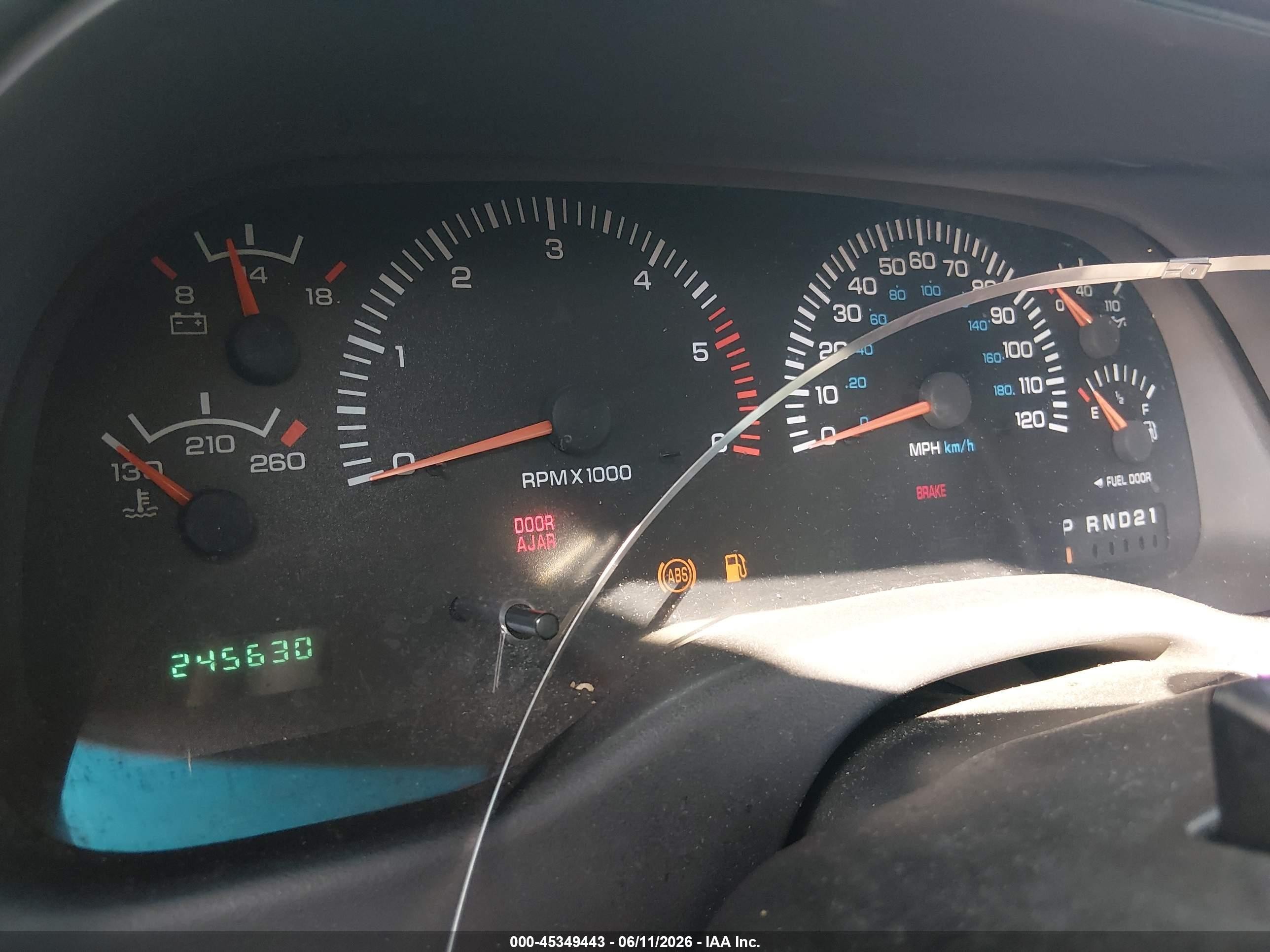 1999 Dodge Durango   Silver vin: 1B4HS28Y8XF519241