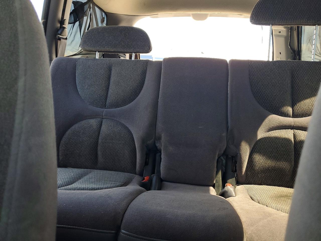 1999 Dodge Durango Silver vin: 1B4HS28YXXF658741