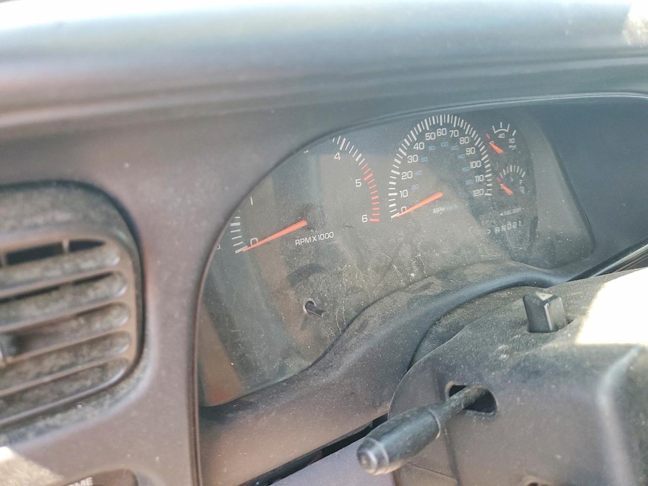 1999 Dodge Durango Silver vin: 1B4HS28YXXF658741