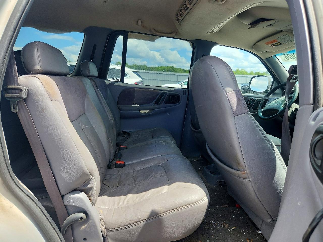 1998 Dodge Durango Silver vin: 1B4HS28Z0WF137034