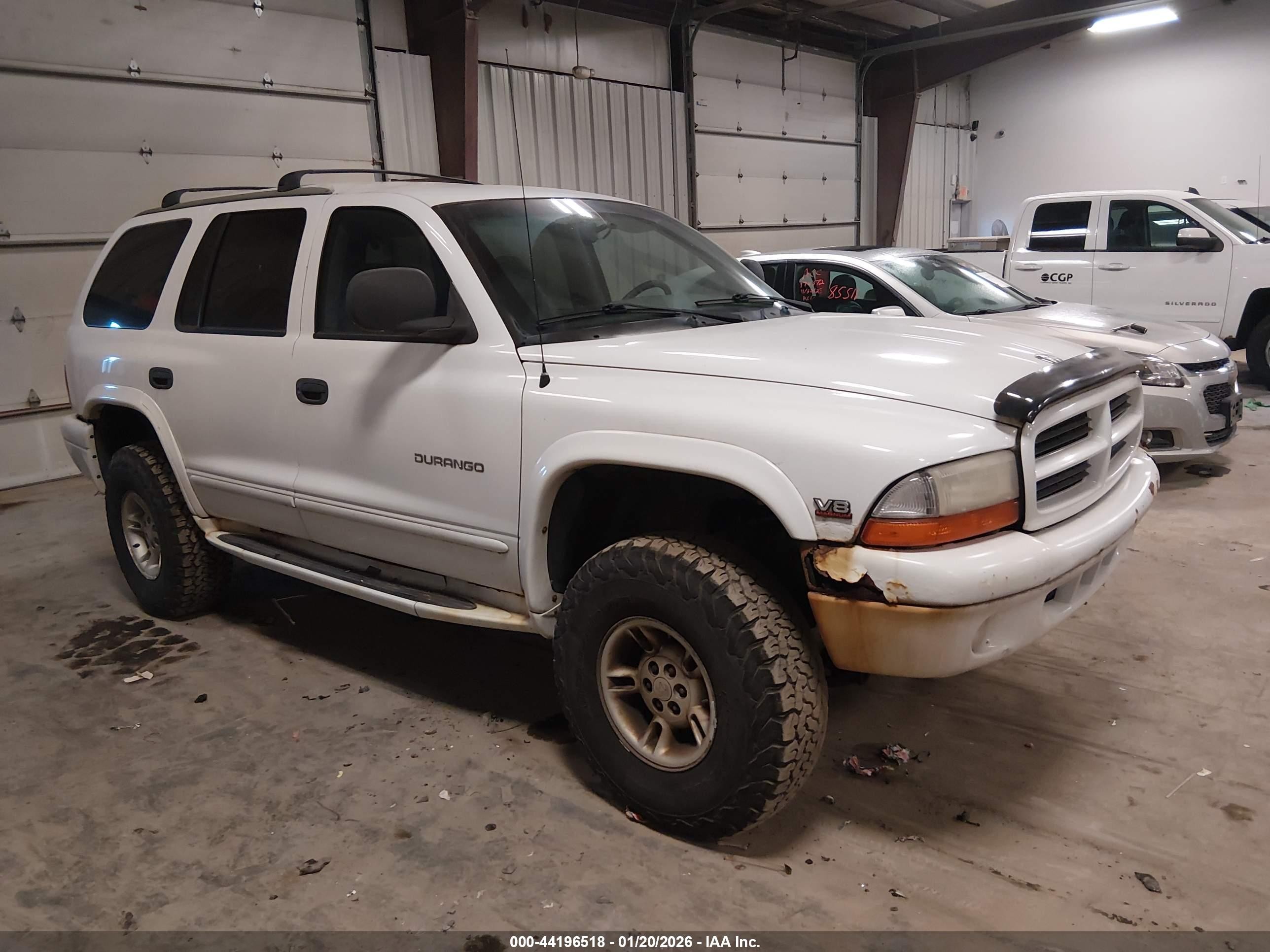 1B4HS28Z2XF590900