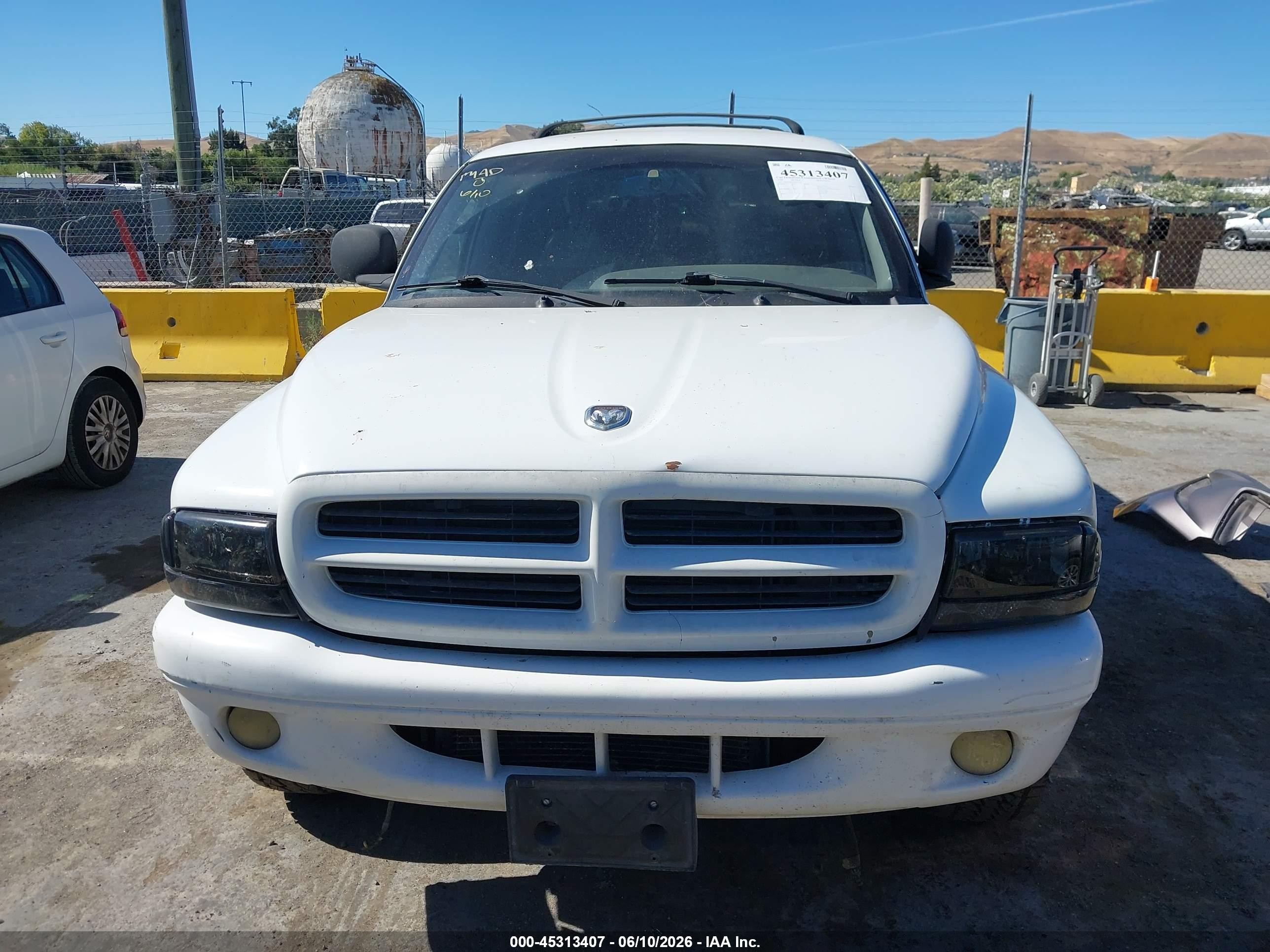 1999 Dodge Durango   White vin: 1B4HS28Z3XF643765