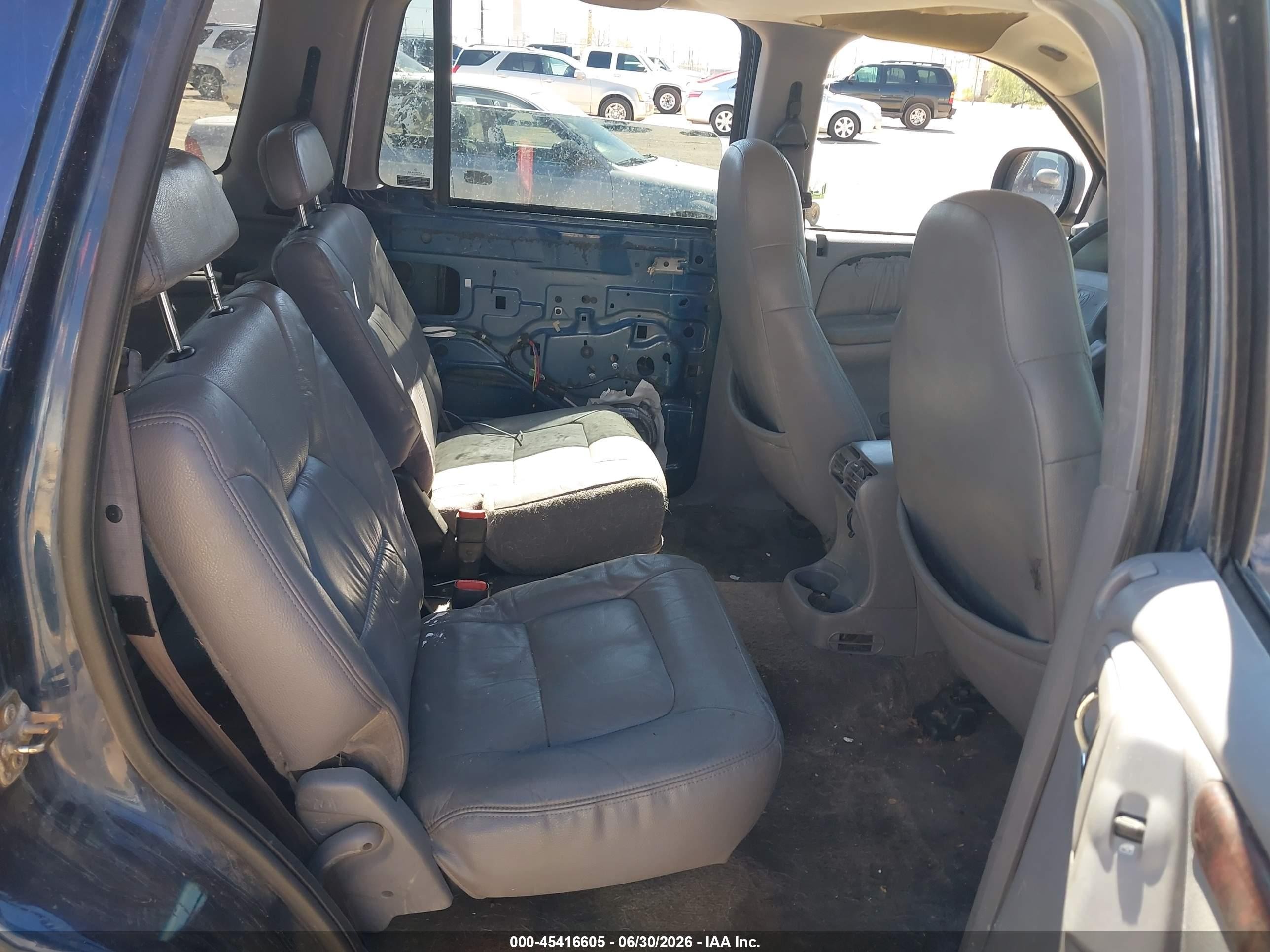 2000 Dodge Durango   Dark Blue vin: 1B4HS28Z9YF209853