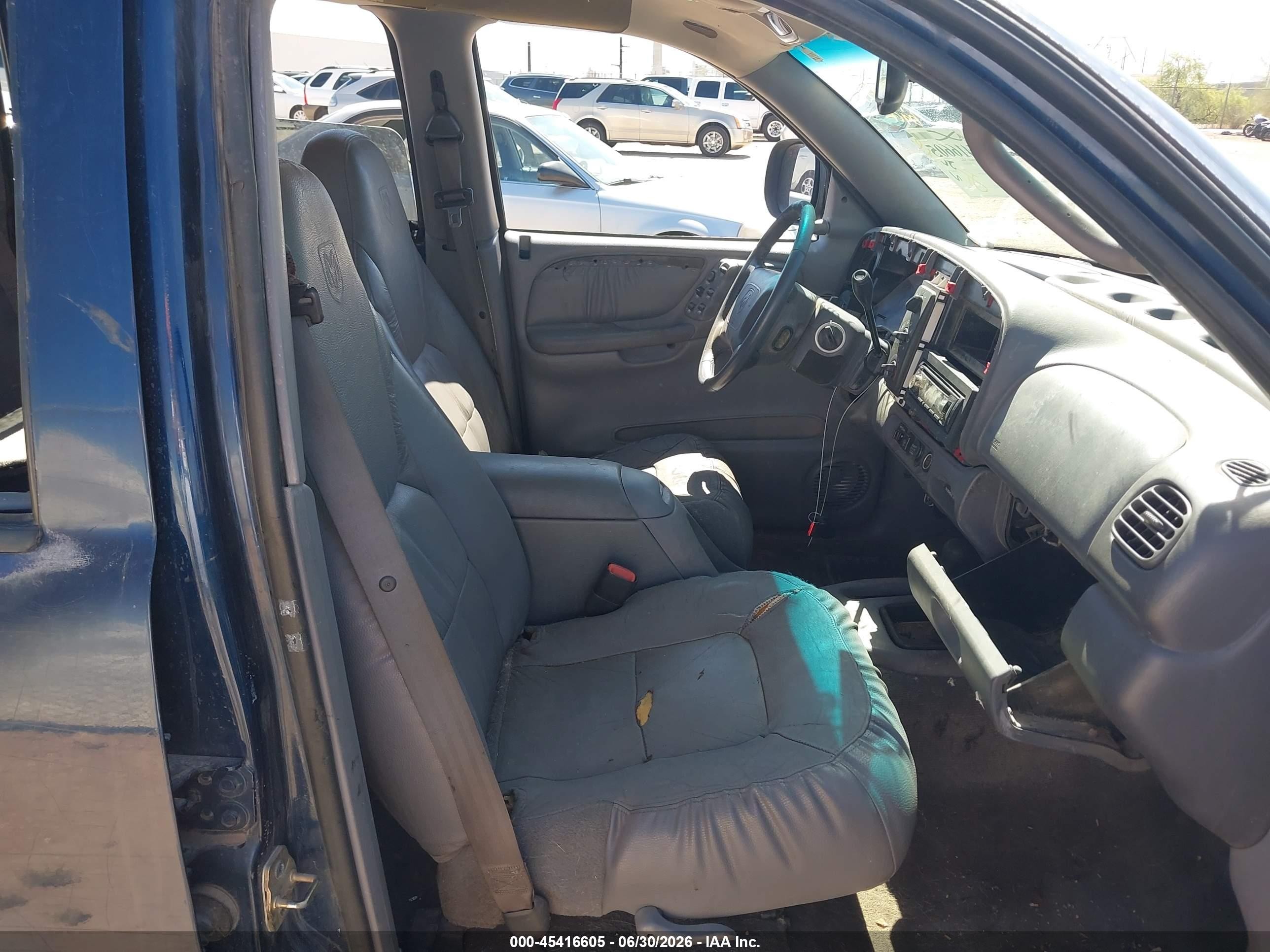 2000 Dodge Durango   Dark Blue vin: 1B4HS28Z9YF209853