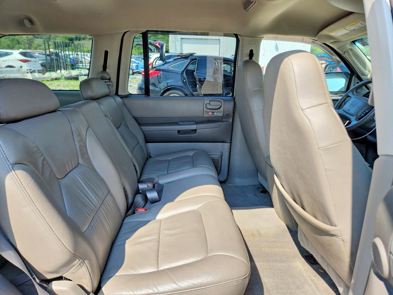 2002 Dodge Durango Slt Cream vin: 1B4HS48N92F147726