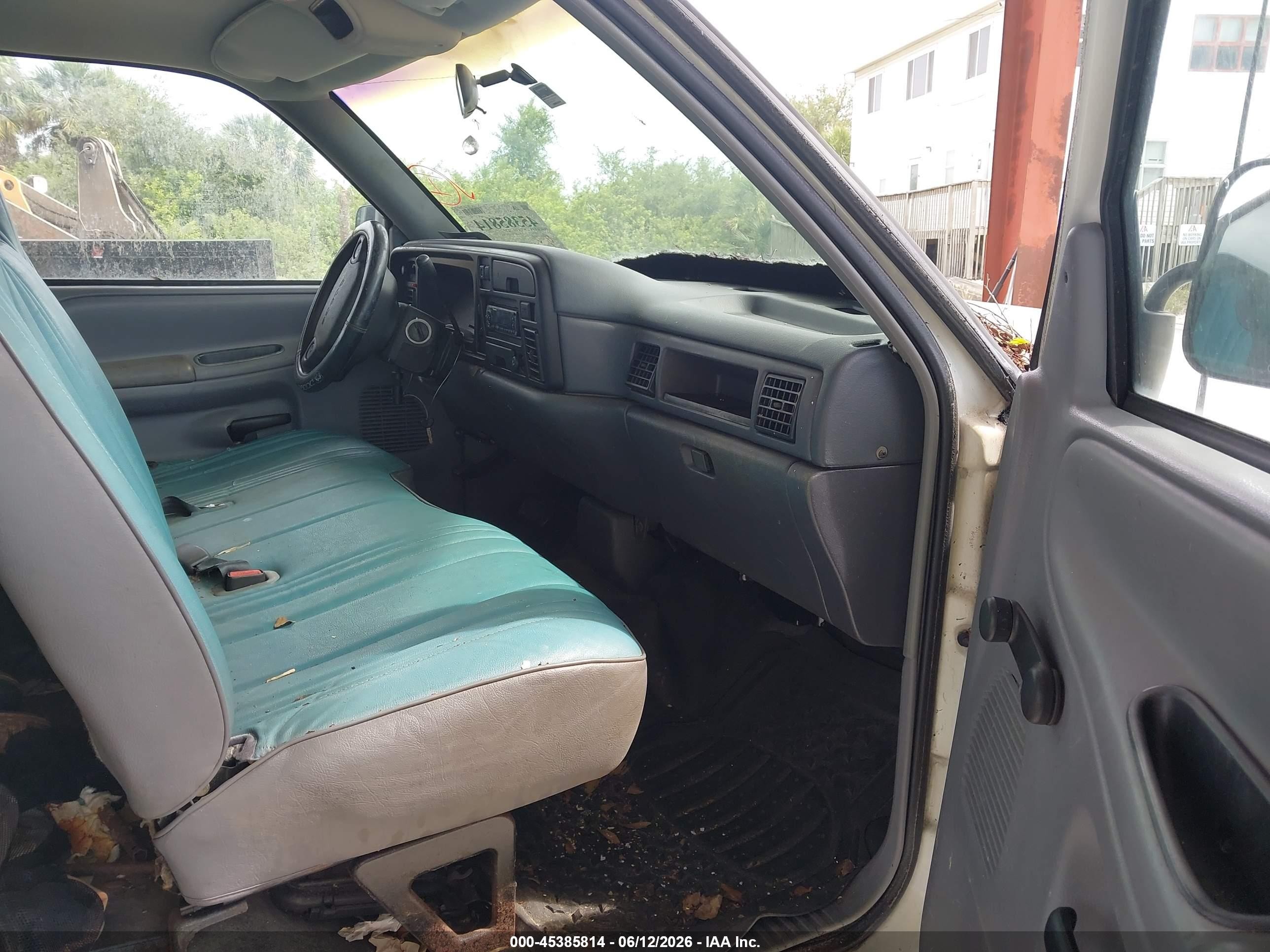1997 Dodge Ram 2500 Chassis Lt Белый vin: 1B6KC26D8VJ509765