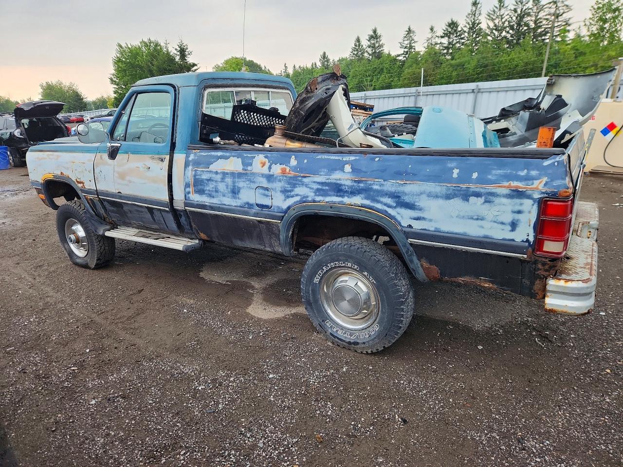 1986 Dodge D-series D100 Синий vin: 1B7FD04HXGS064088