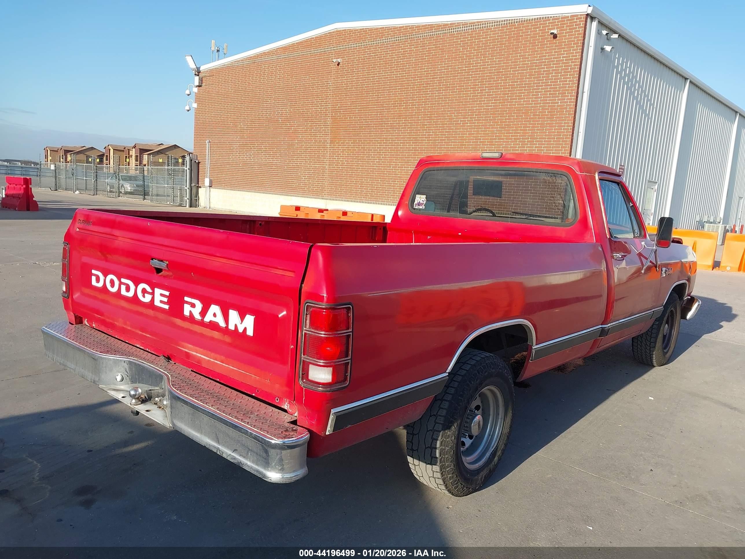1987 Dodge D-series D100 Red vin: 1B7FD04T3HS518834