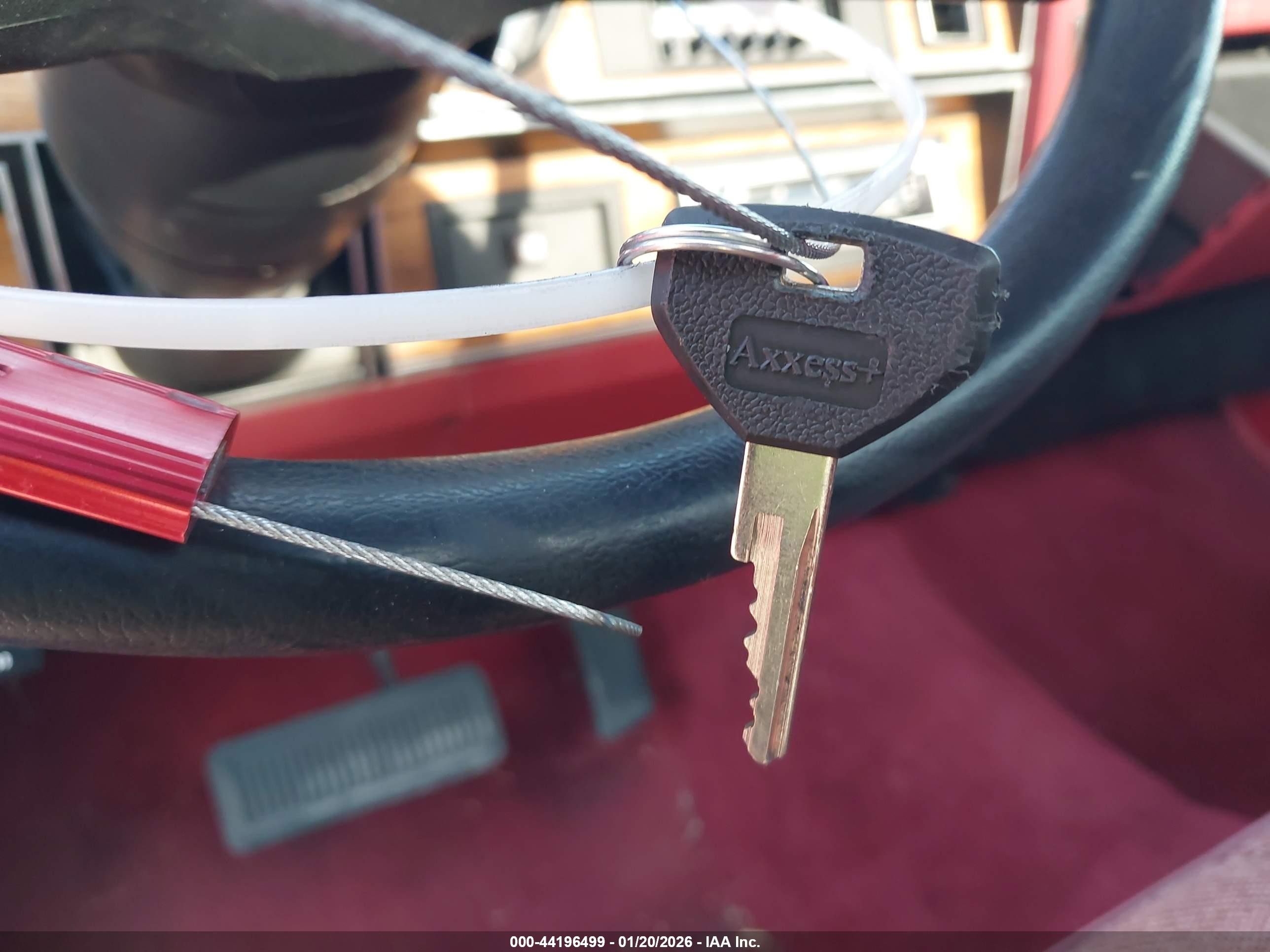 1987 Dodge D-series D100 Red vin: 1B7FD04T3HS518834