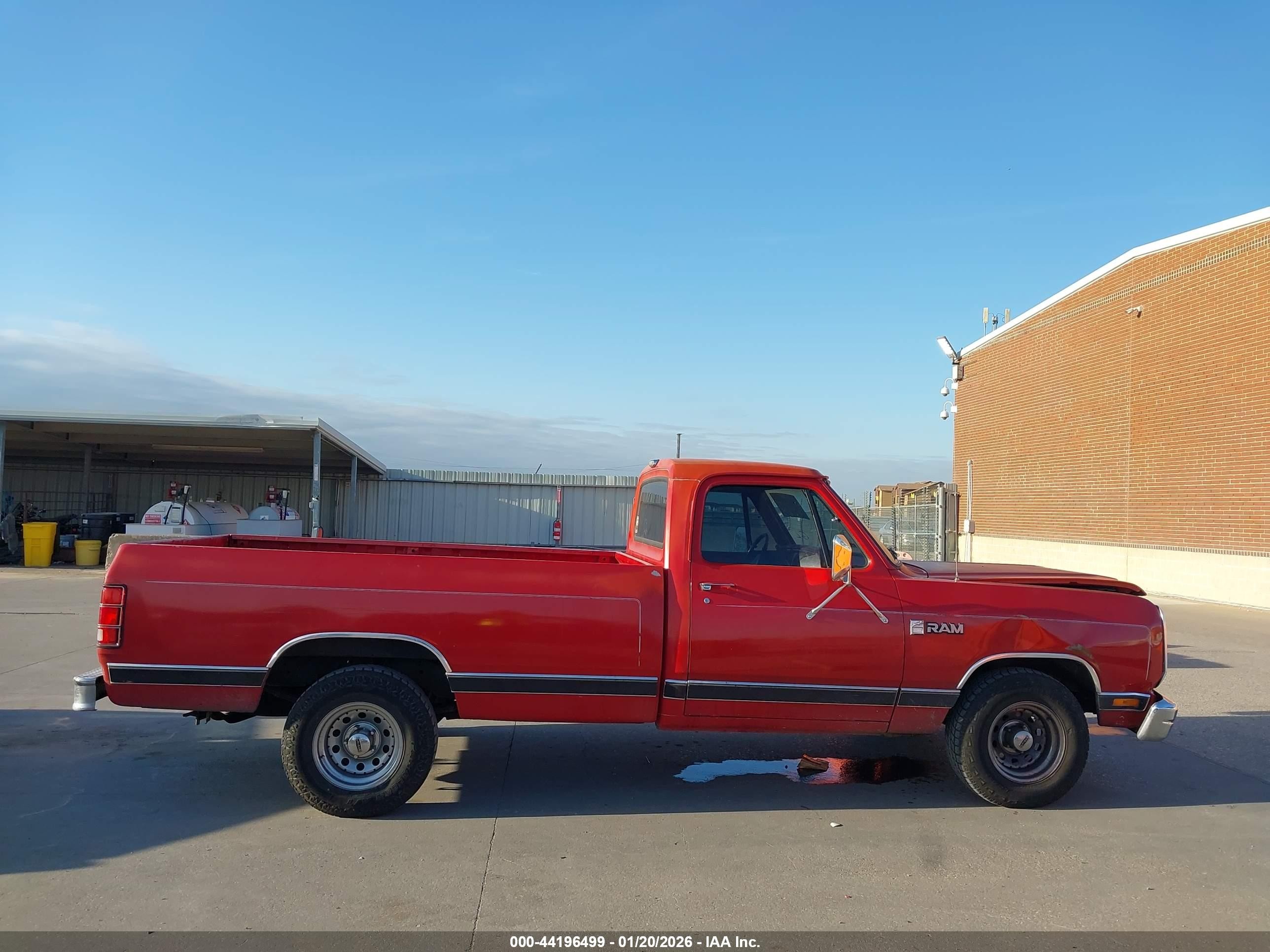 1987 Dodge D-series D100 Red vin: 1B7FD04T3HS518834