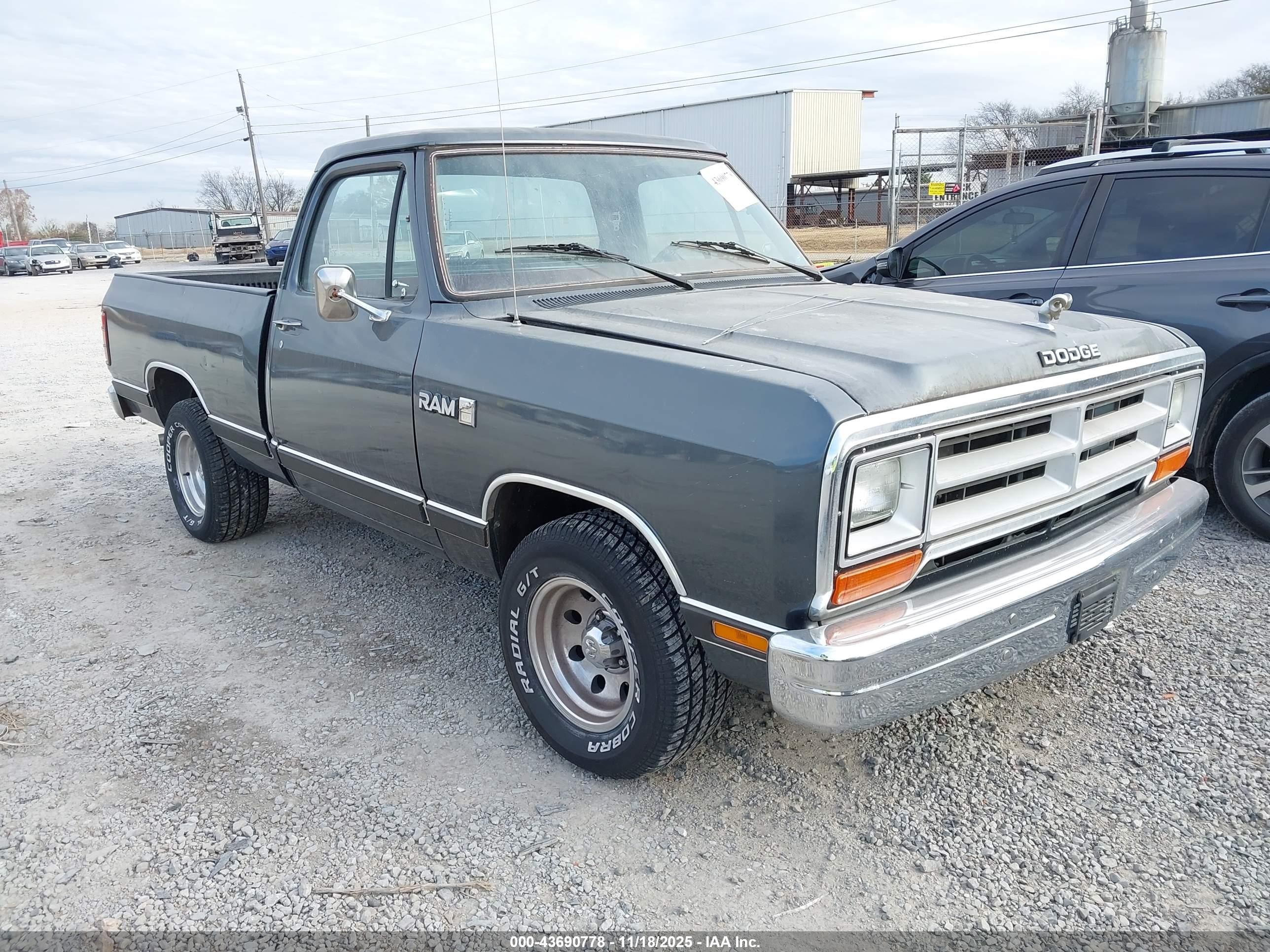 1987 Dodge D-series D100 Серый vin: 1B7FD04T4HS490638