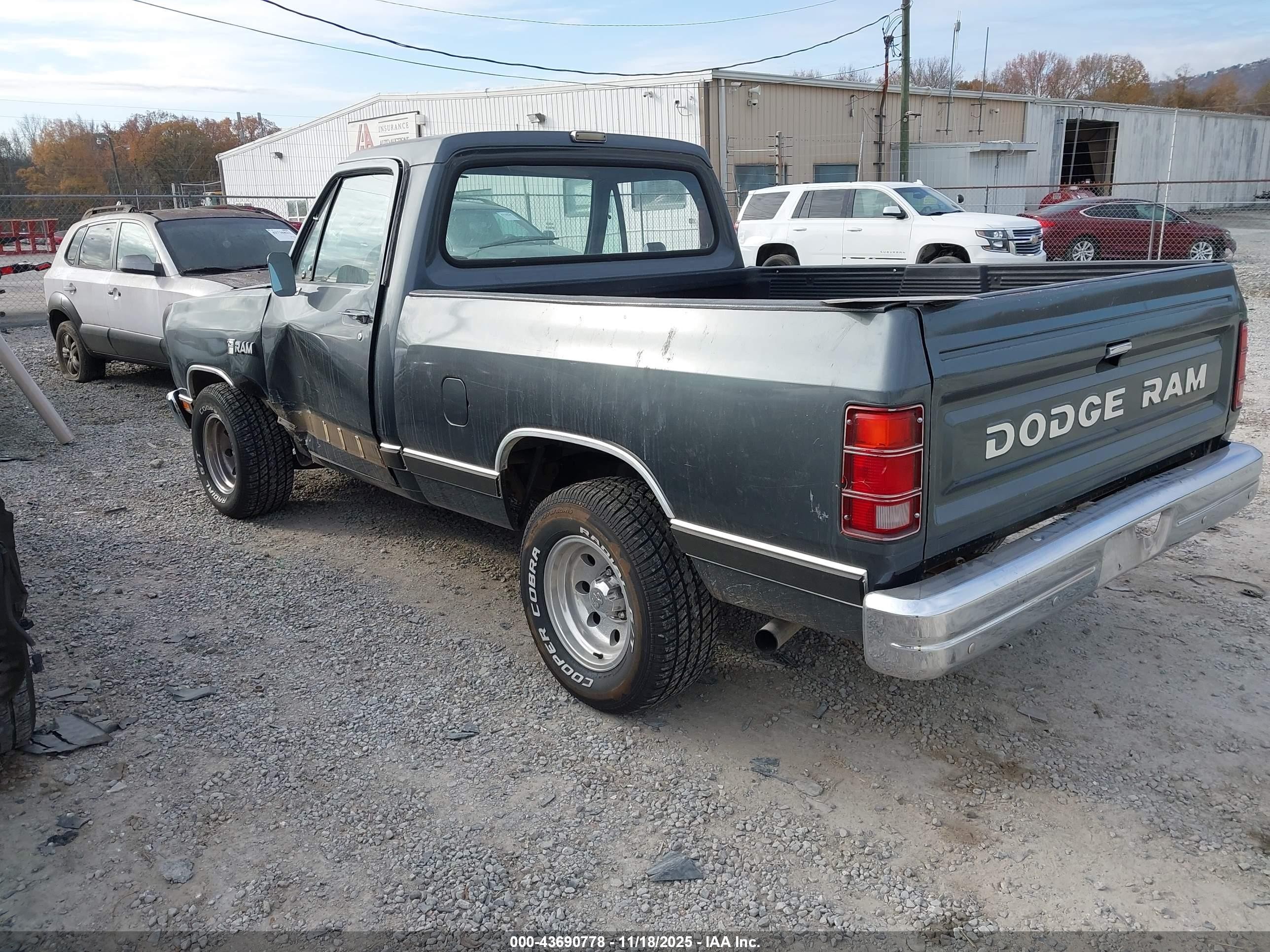 1987 Dodge D-series D100 Gray vin: 1B7FD04T4HS490638