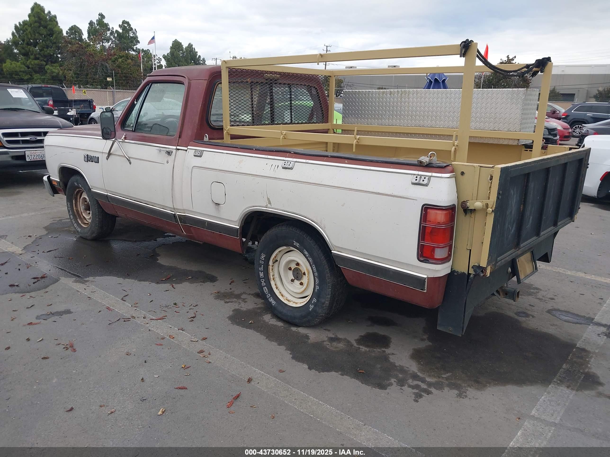 1986 Dodge D-series D100 Burgundy vin: 1B7FD04W6GS087141