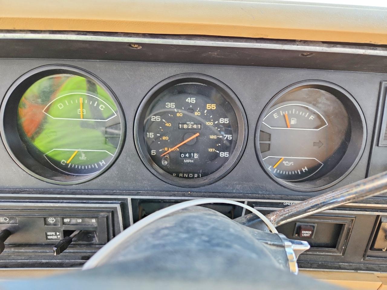 1987 Dodge D-series D150 Кремовый vin: 1B7FD14T1HS457392