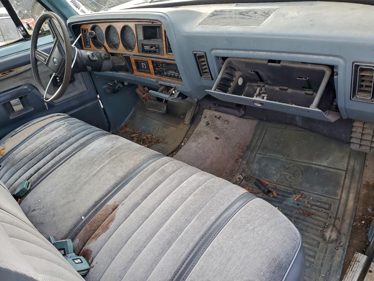 1987 Dodge D-series D150 Blue vin: 1B7FD14T2HS511430