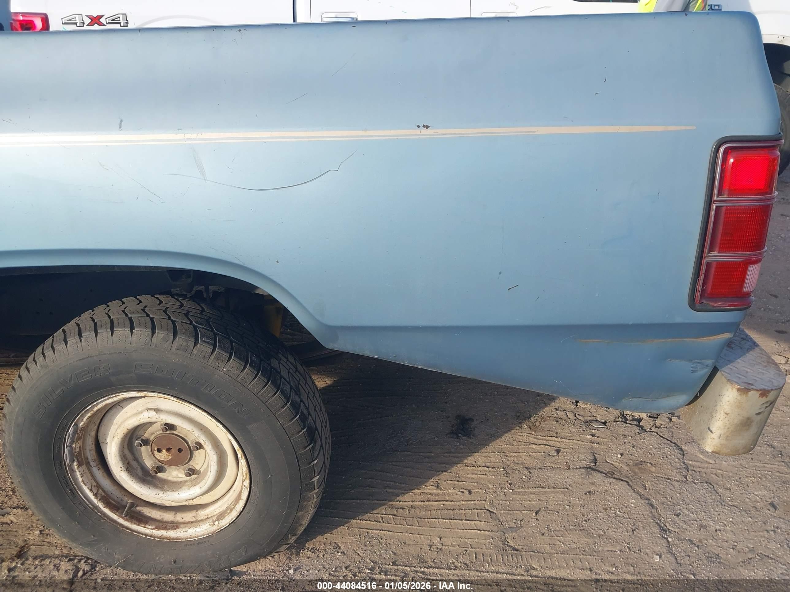 1985 Dodge D-series D100/d150 Blue vin: 1B7FD14T7FS536112