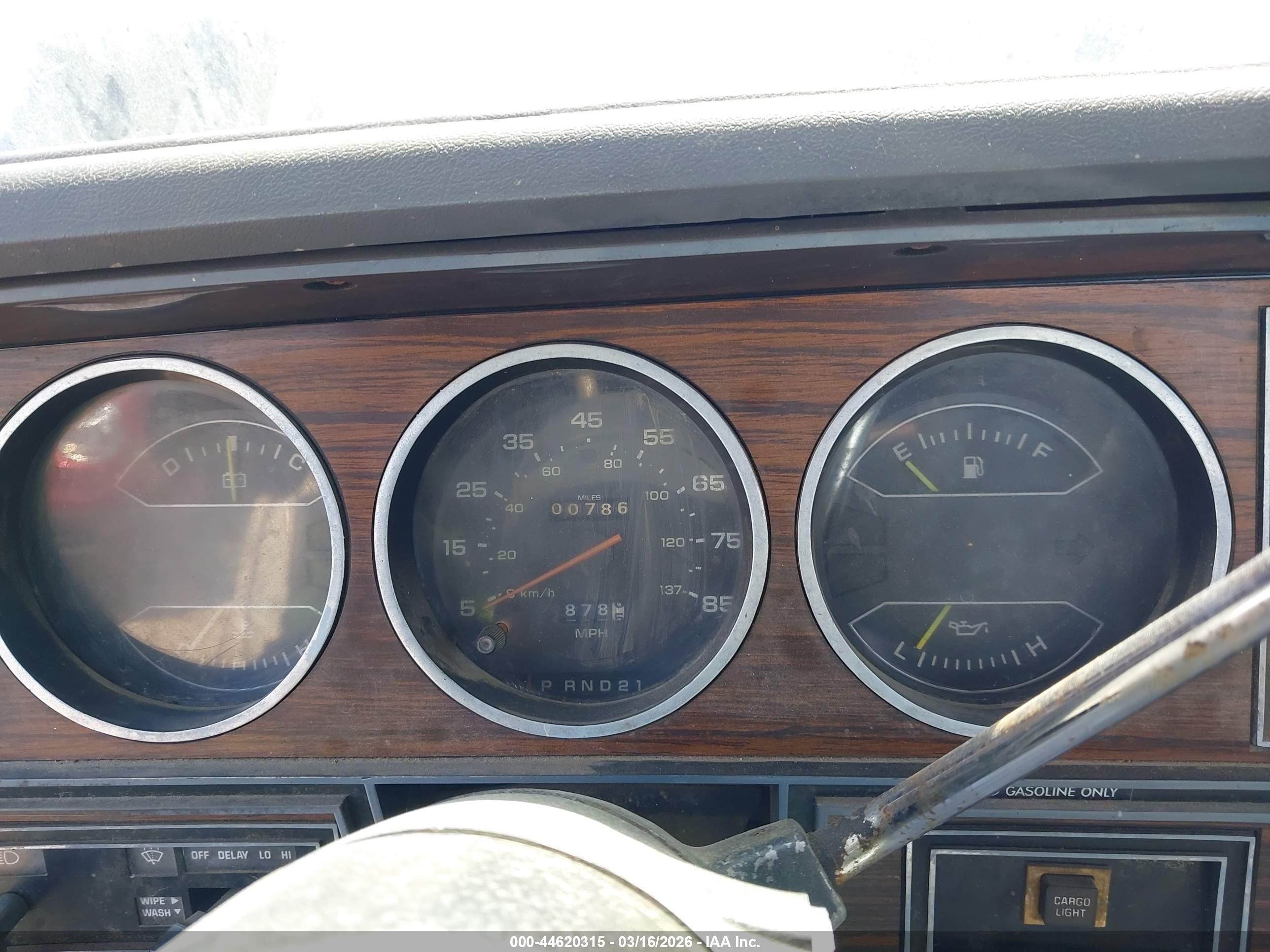 1984 Dodge D-series D150 White vin: 1B7FD14TXES212358