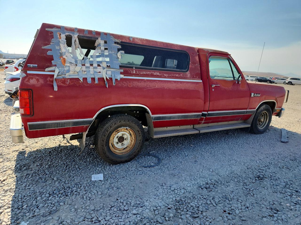 1989 Dodge D-series D100 Red vin: 1B7FE06X6KS086146