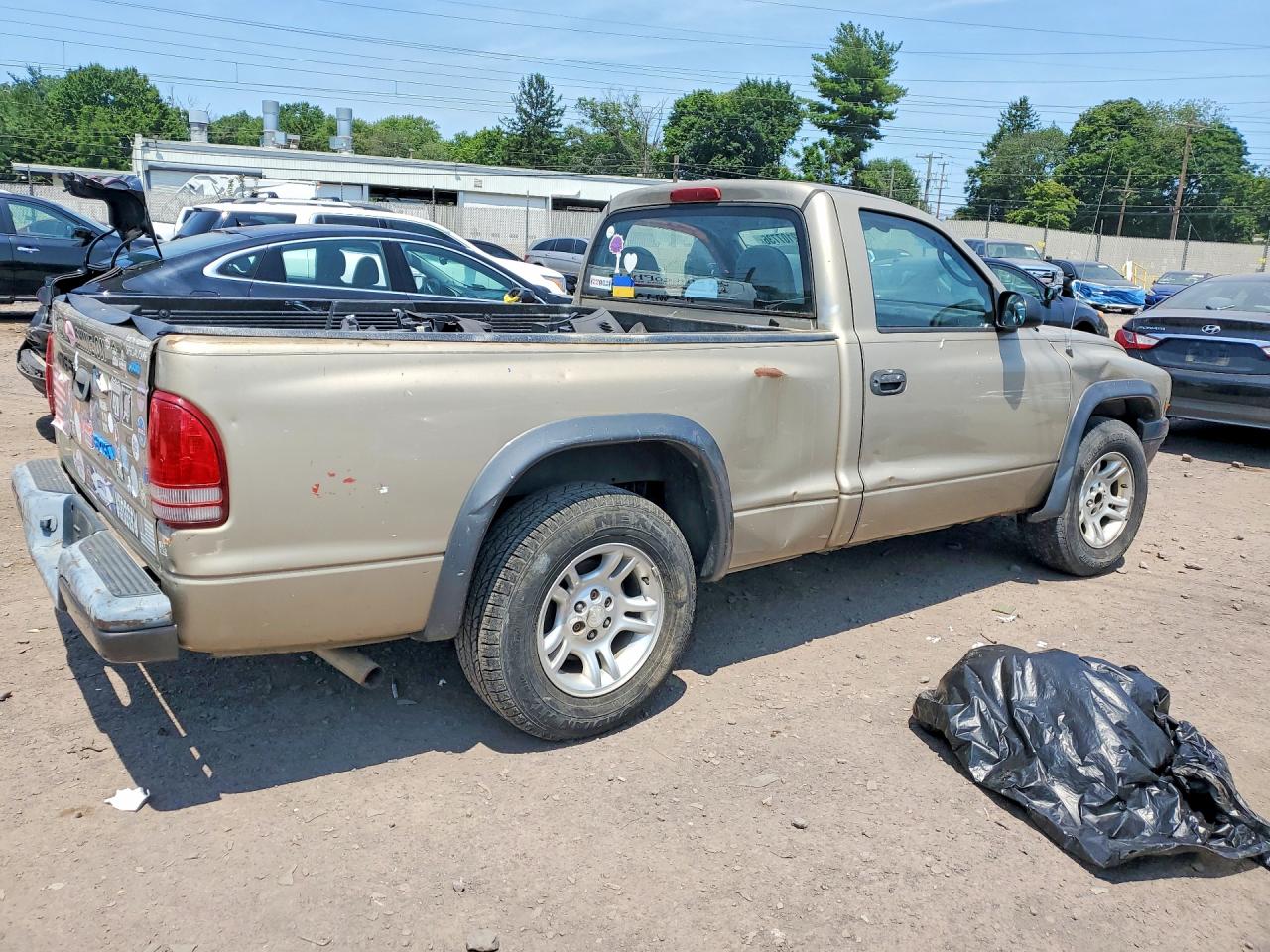 2002 Dodge Dakota Base, Sxt Gold vin: 1B7FL16X12S590325
