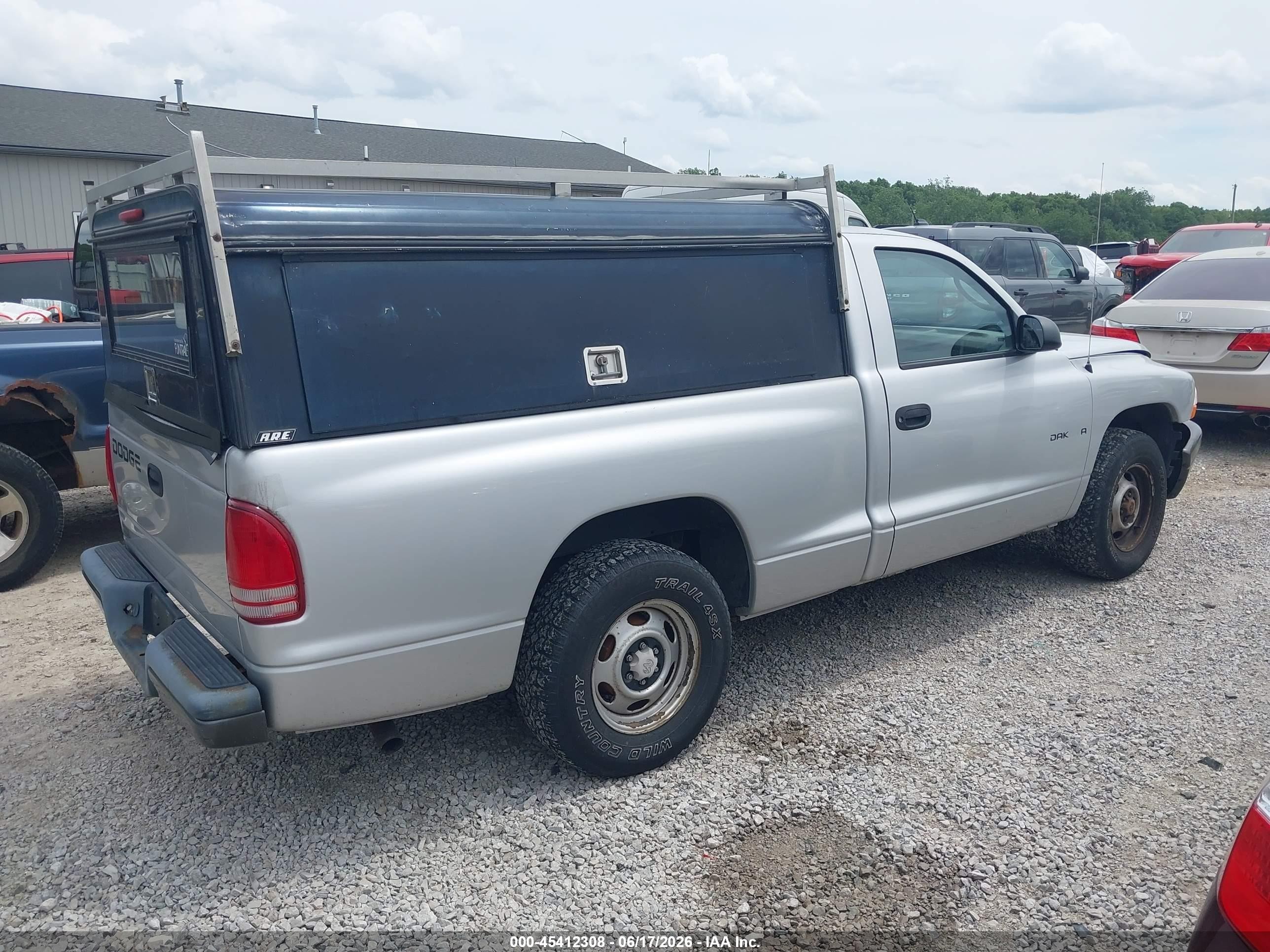 2002 Dodge Dakota Silver vin: 1B7FL16X22S621307