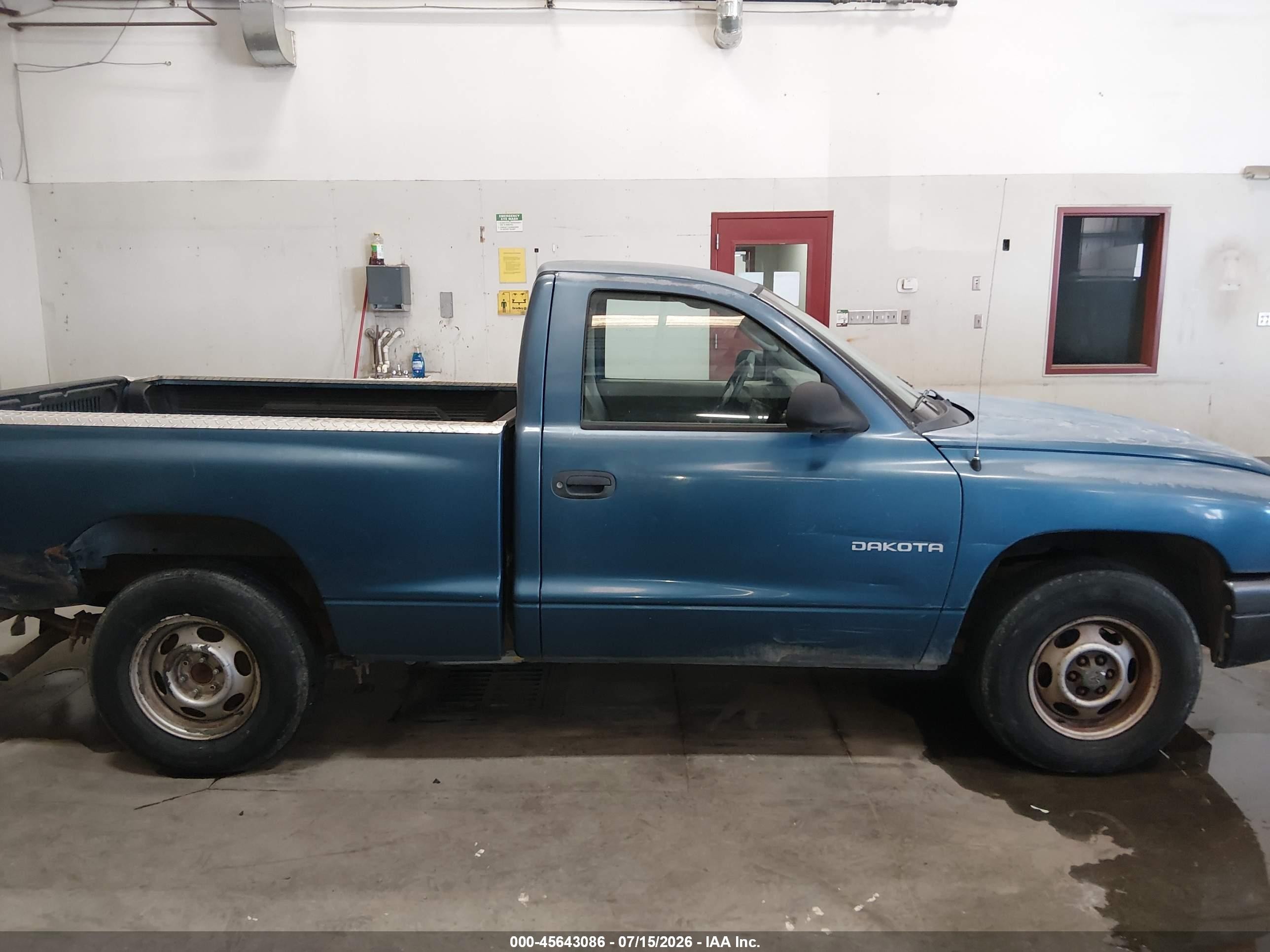 2002 Dodge Dakota   Синий vin: 1B7FL16X92S601975