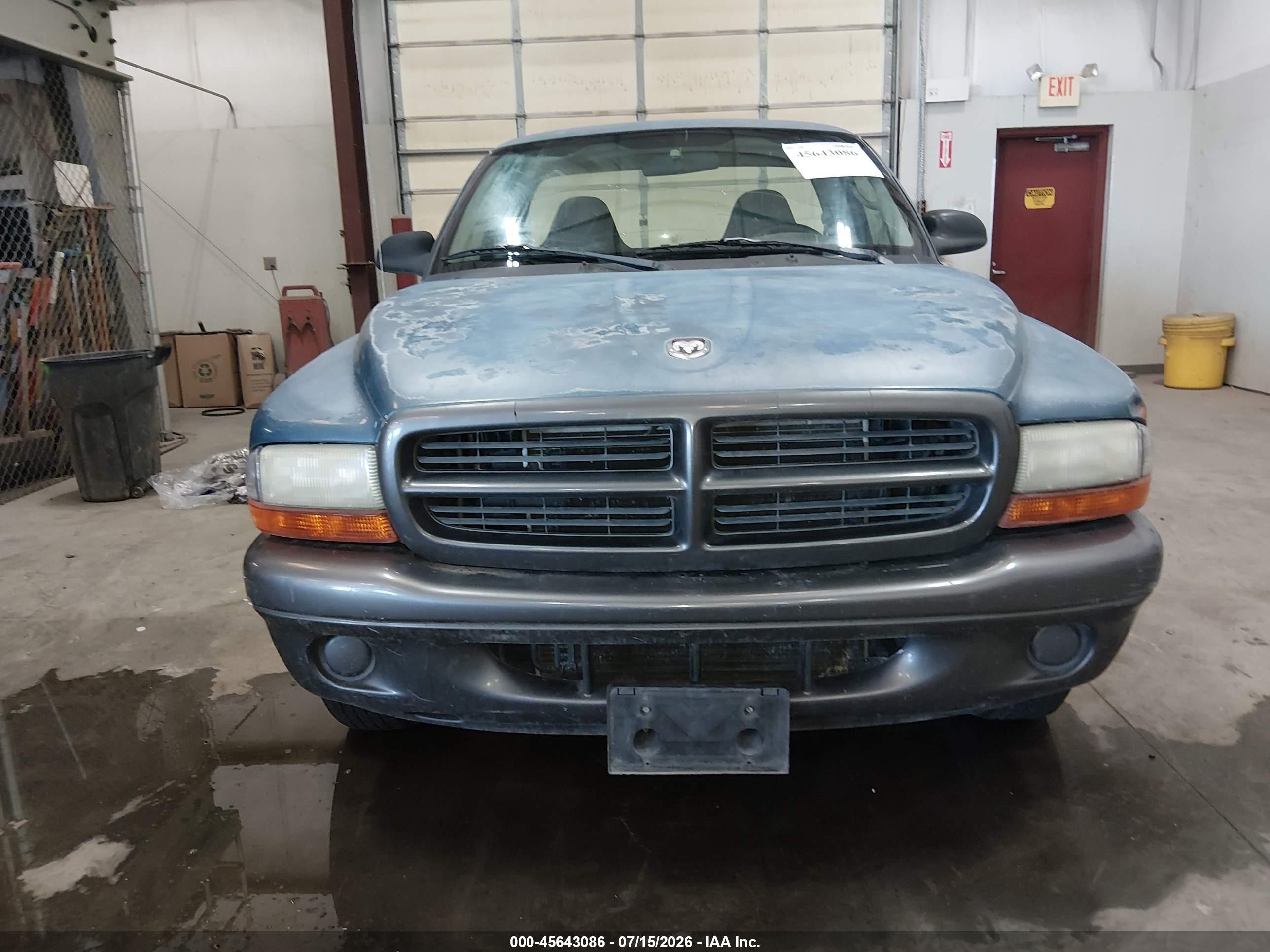 2002 Dodge Dakota   Синий vin: 1B7FL16X92S601975