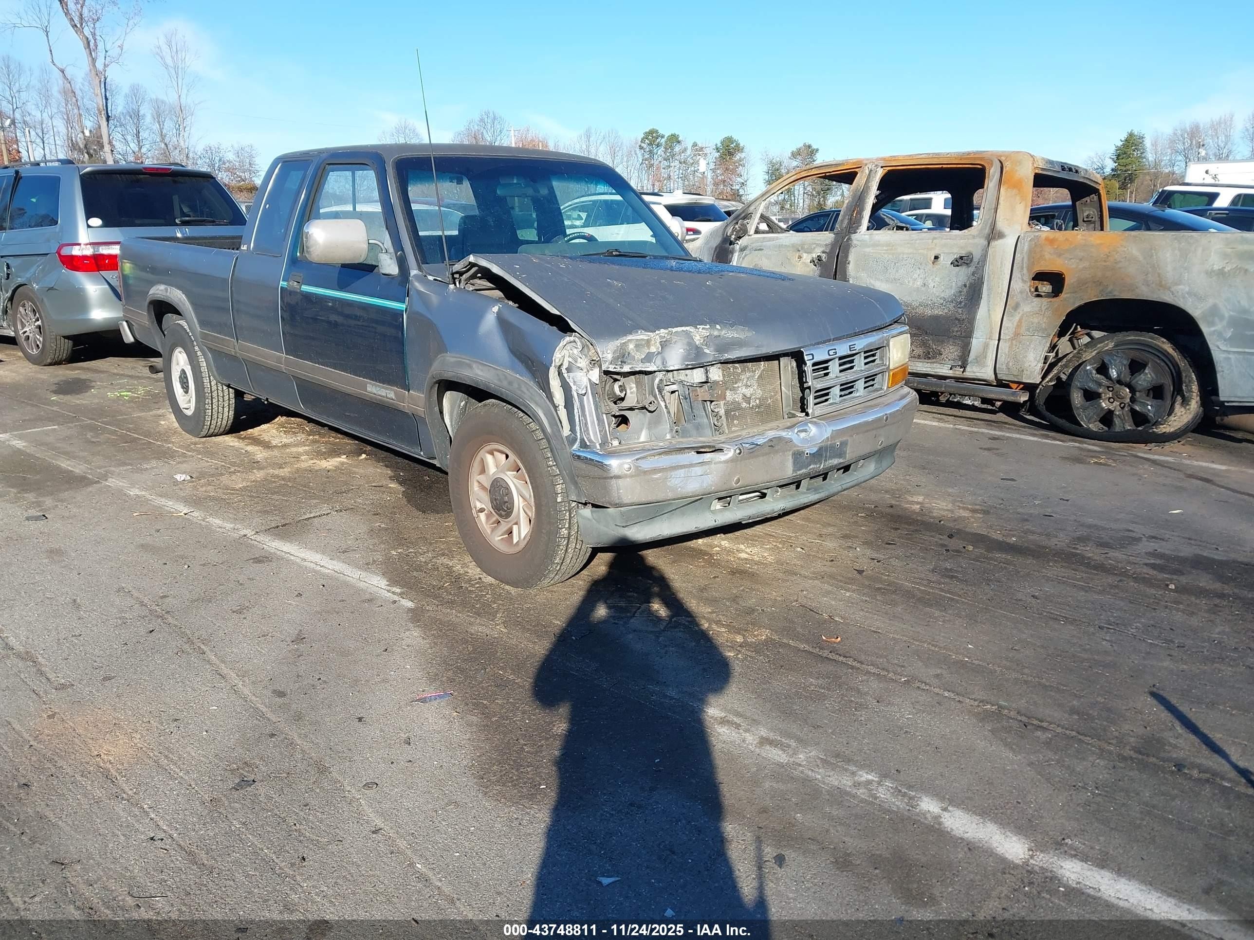 1B7FL23X3PS219992