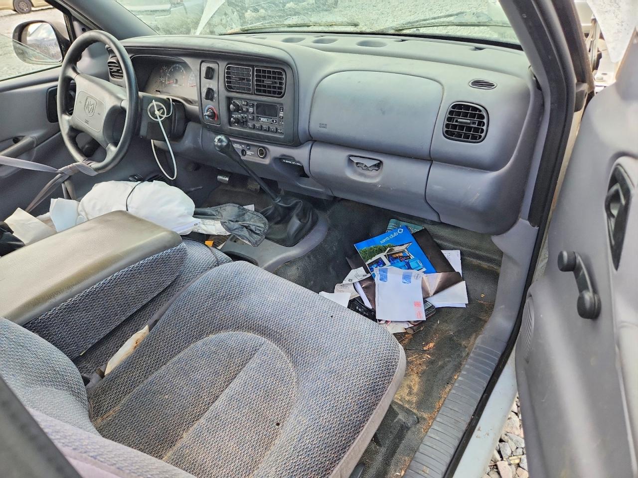 1999 Dodge Dakota White vin: 1B7FL26P0XS267493