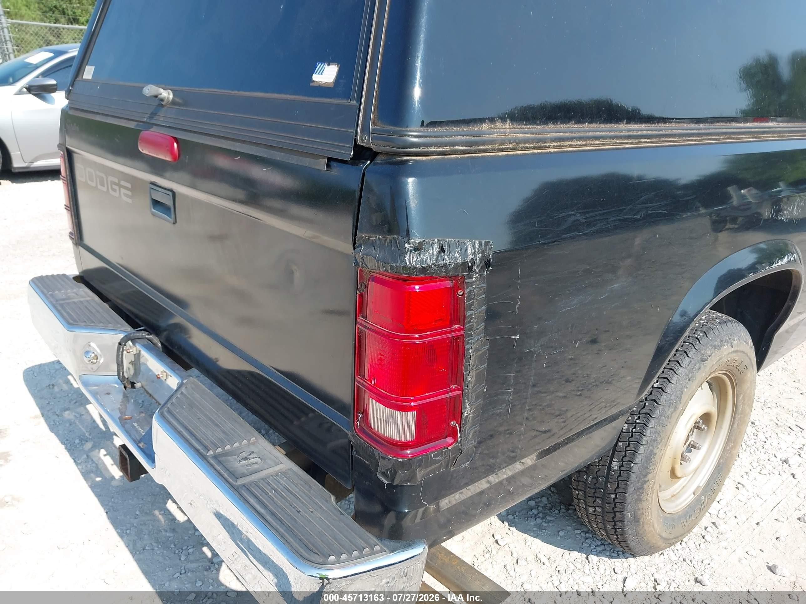 1995 Dodge Dakota   Black vin: 1B7FL26X1SW905686