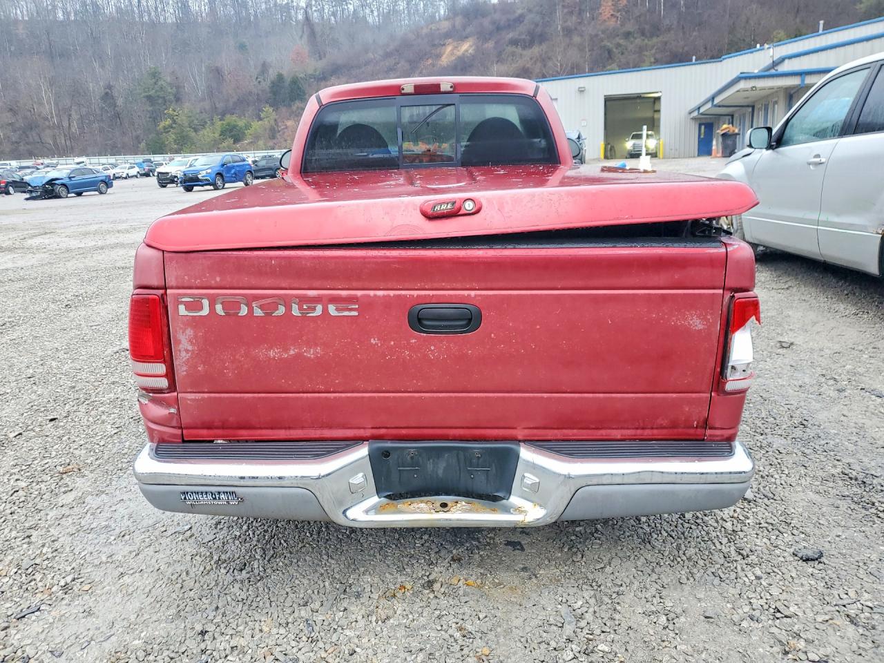 1998 Dodge Dakota Maroon vin: 1B7FL26X4WS604410