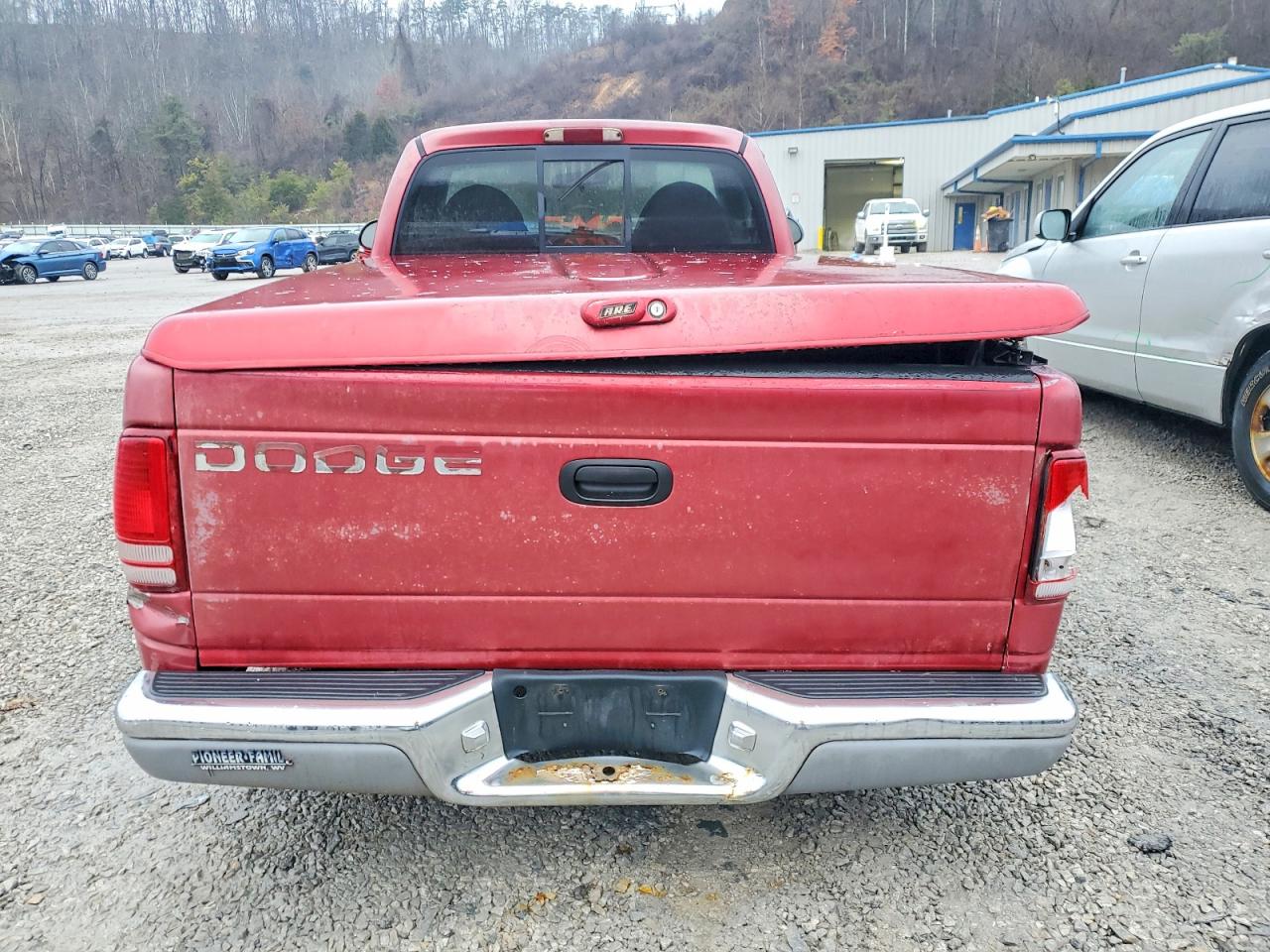 1998 Dodge Dakota Maroon vin: 1B7FL26X4WS604410