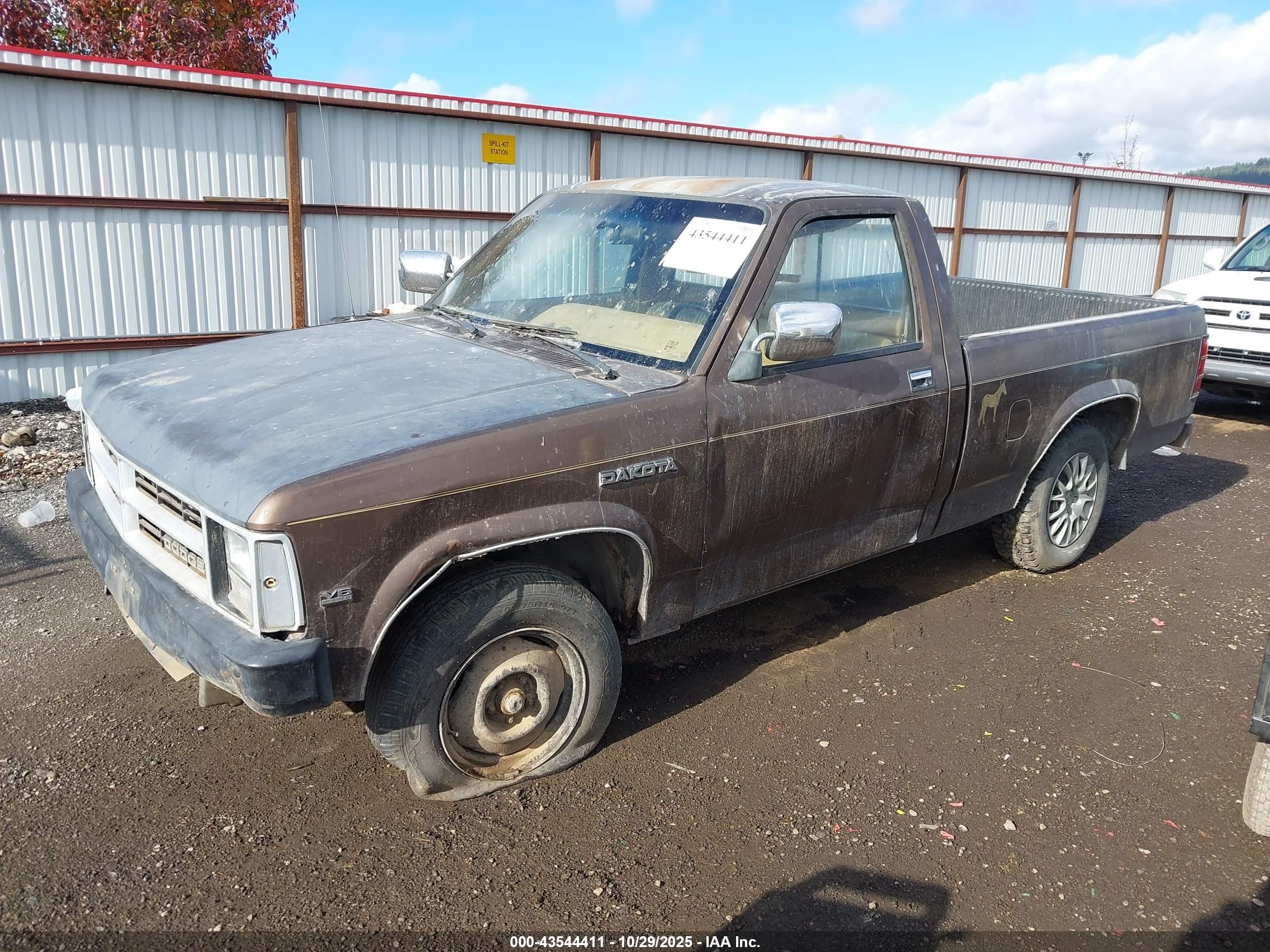 1989 Dodge Dakota   Brown vin: 1B7FL26X5KS160822