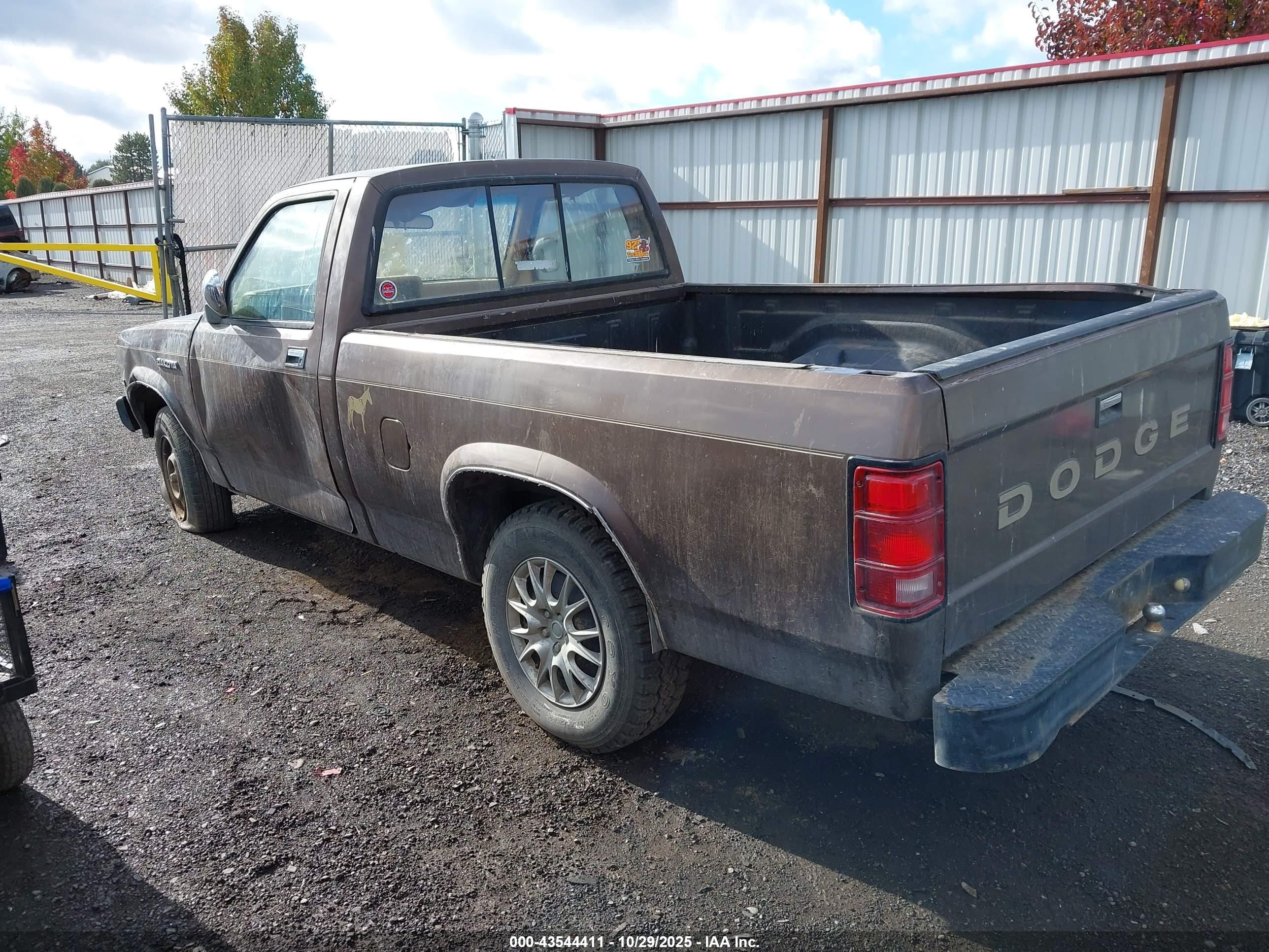 1989 Dodge Dakota   Brown vin: 1B7FL26X5KS160822
