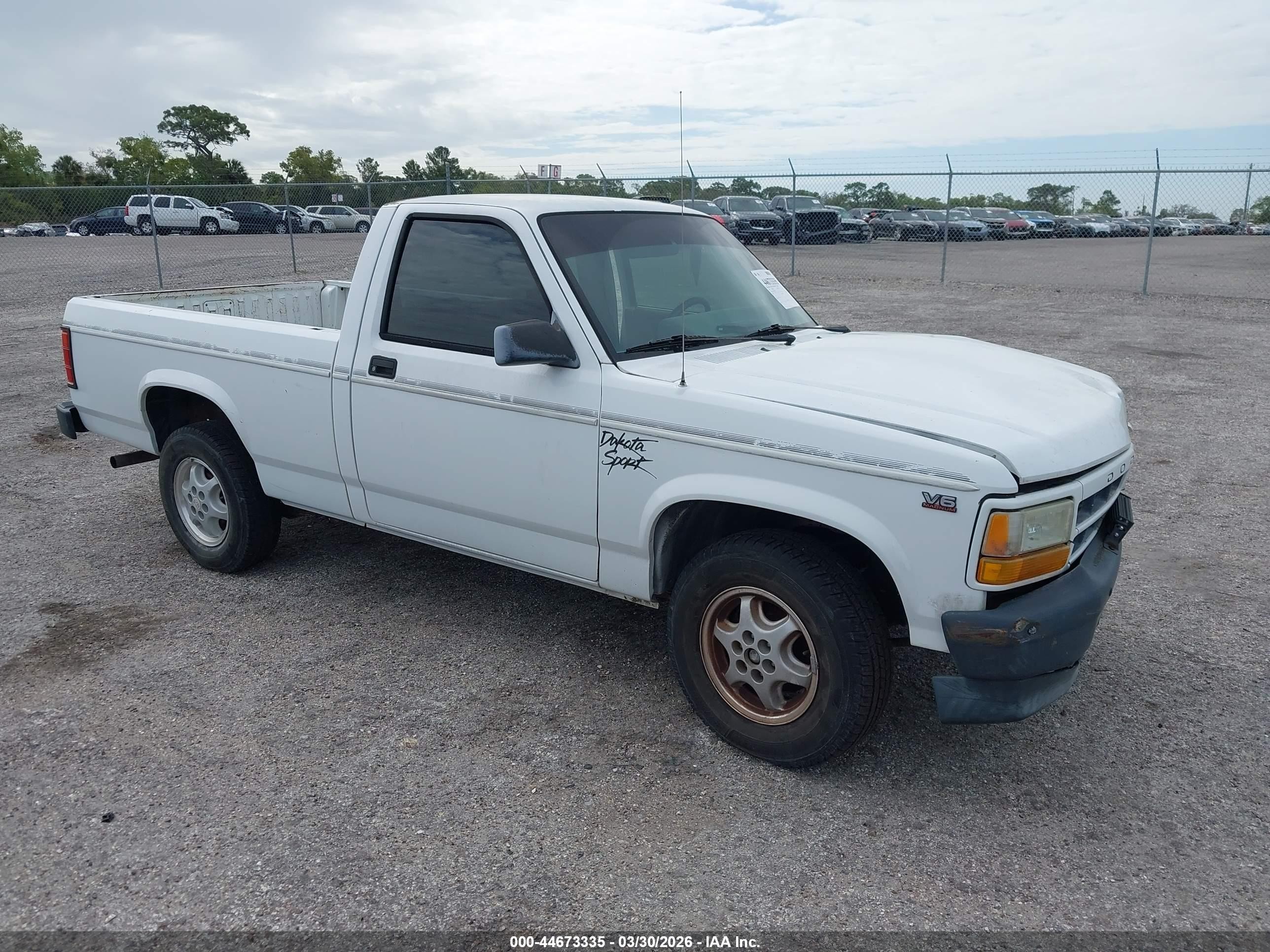 1B7FL26X5RW147345