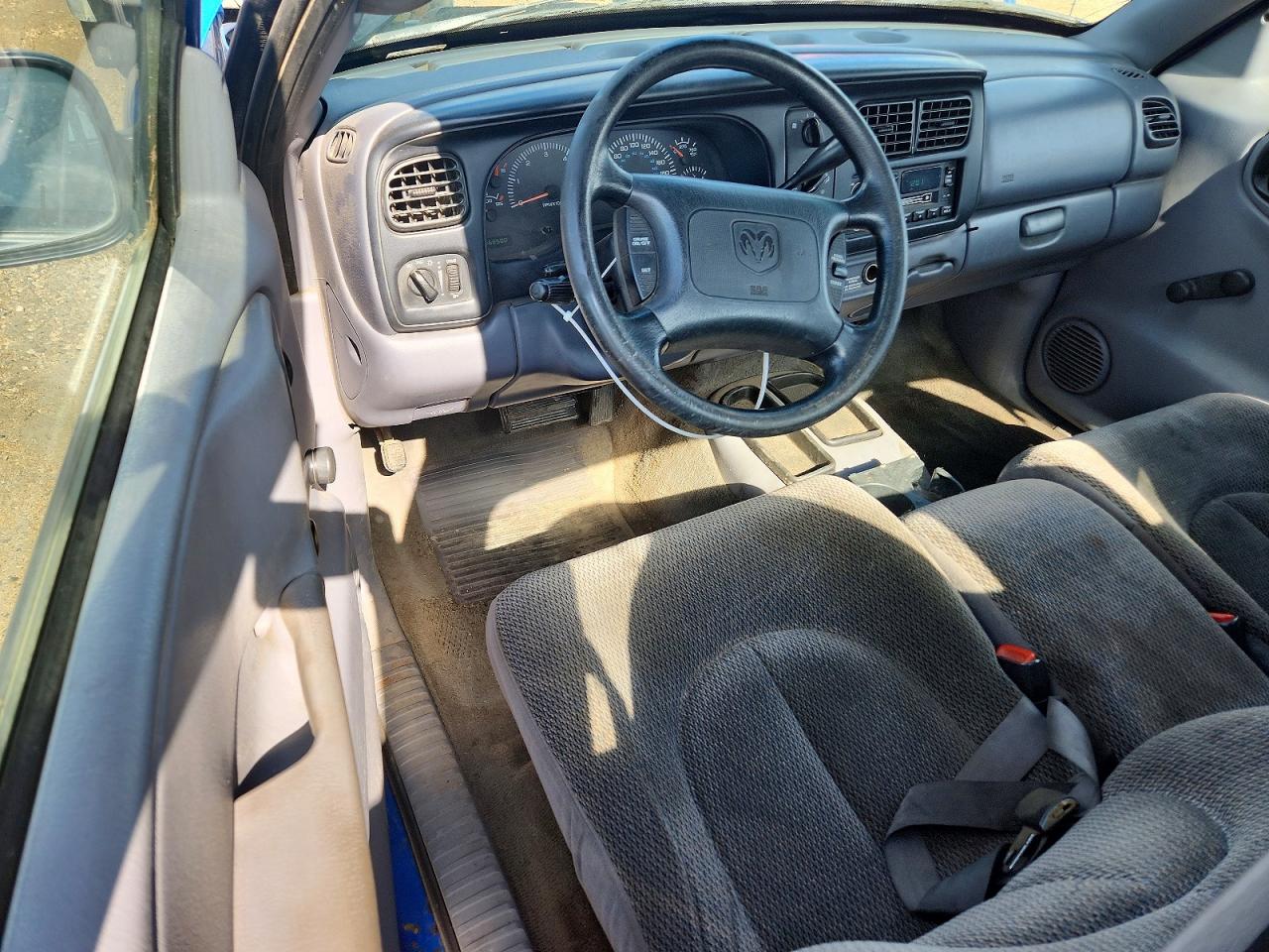 2000 Dodge Dakota Синий vin: 1B7FL26X5YS598328