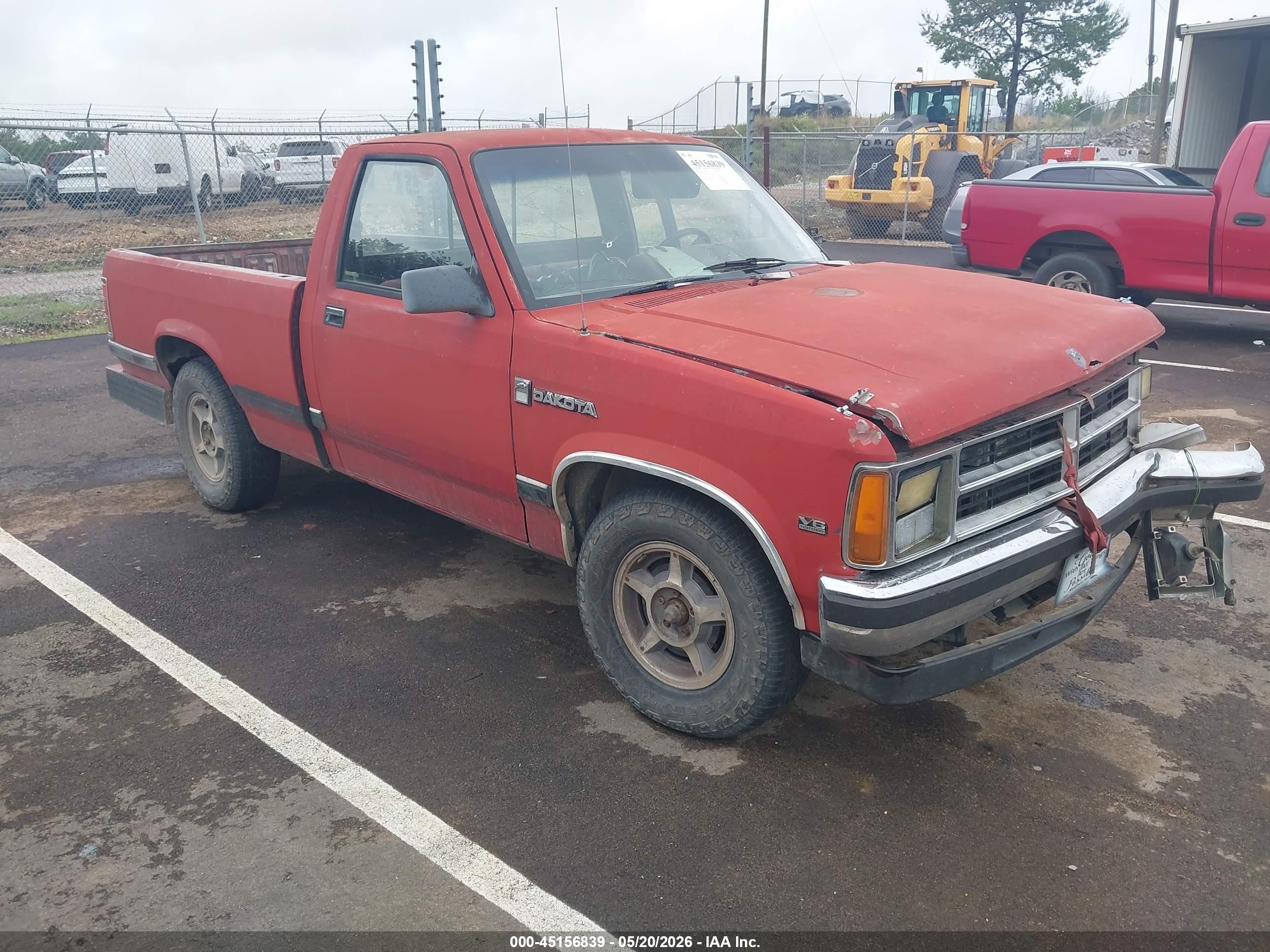 1989 Dodge Dakota   Red vin: 1B7FL26X7KS012333