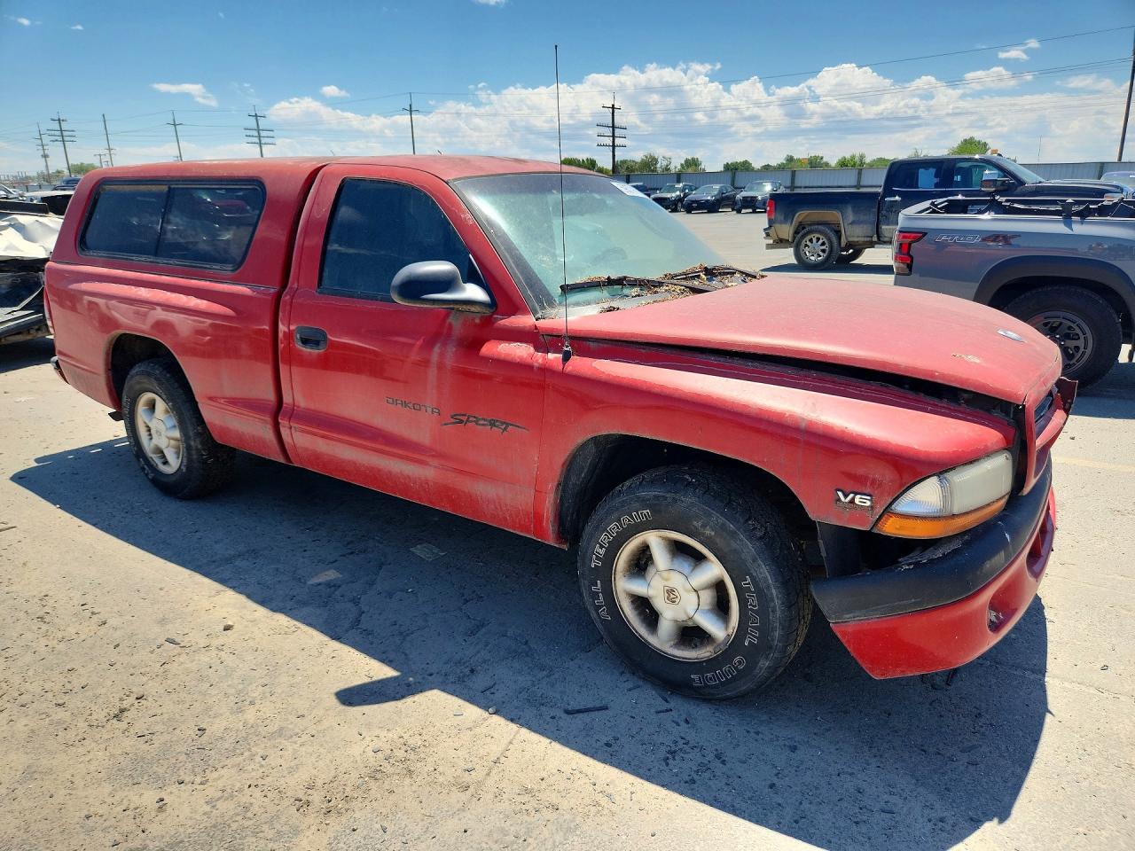 2000 Dodge Dakota Red vin: 1B7FL26X8YS742647