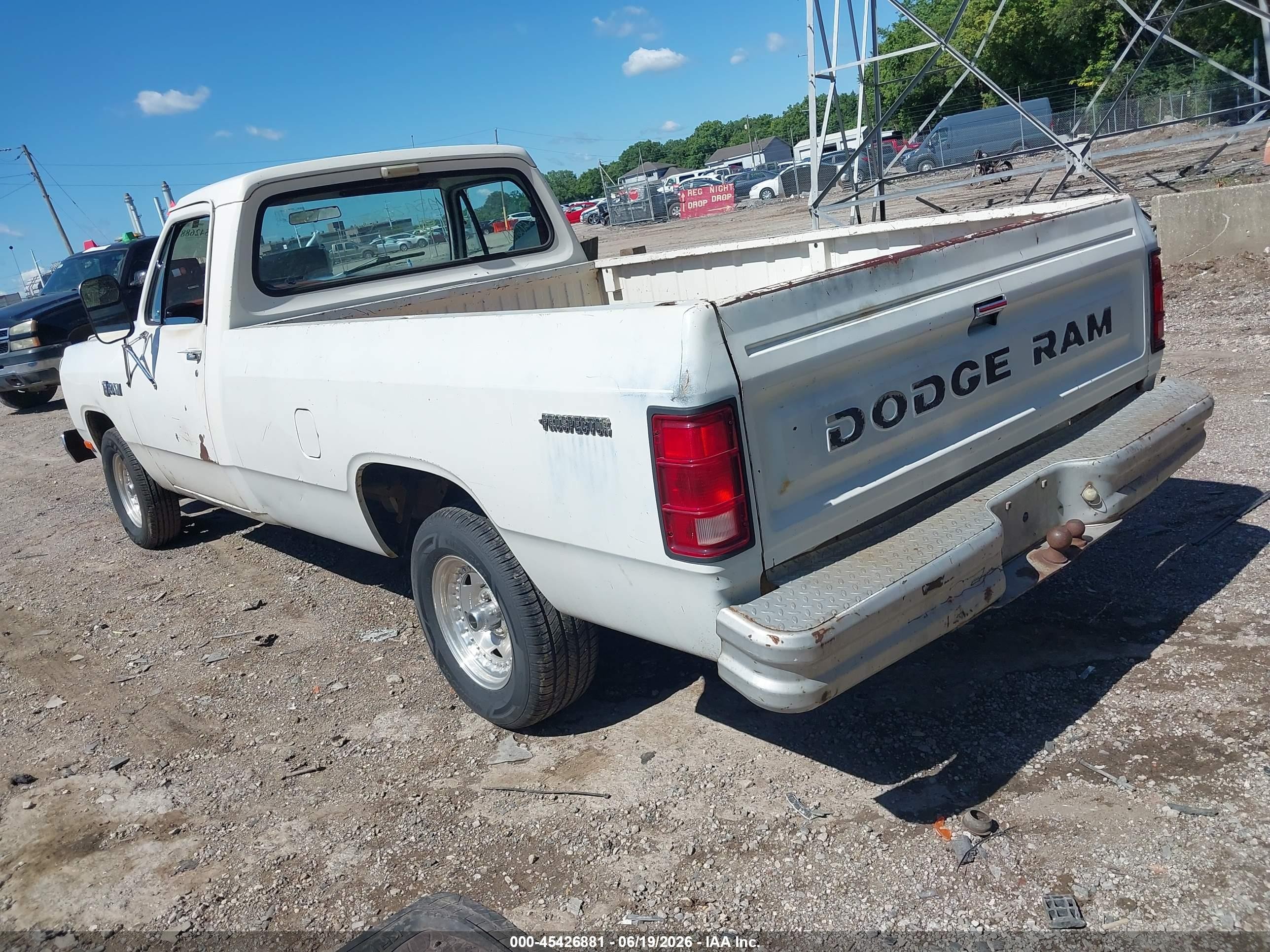 1984 Dodge D-series D150 White vin: 1B7GD14T0ES213071